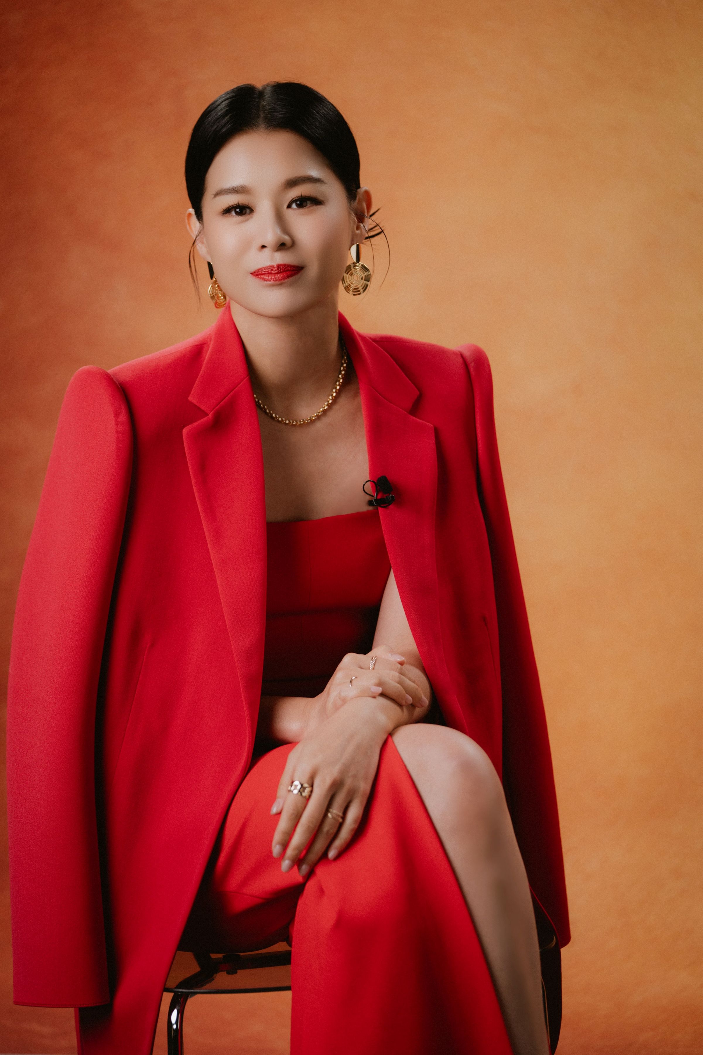 胡杏兒飾演的蘇蔓菱是歐文昔日的舊拍檔，不僅是舞台上，也有一段無緣的感情。（壹壹喜喜提供）