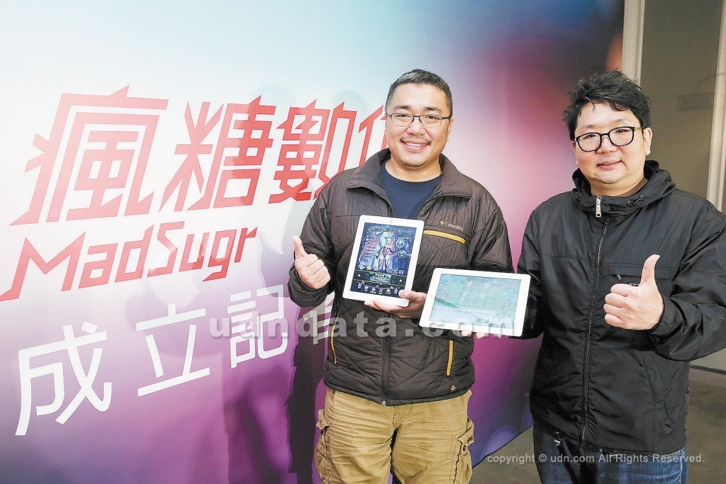 遊戲橘子董事長劉柏園(左)和樂陞董事長許金龍(右)感情深厚,不僅曾互相持股、擔任對方公司的董事,也合資手遊平台。(聯合知識庫提供)