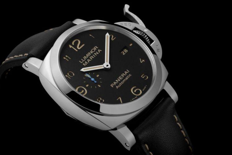 這是PAM01359，與PAM01312不同之處在於採用全數字時標，尺寸44mm，售價NTD243,000。