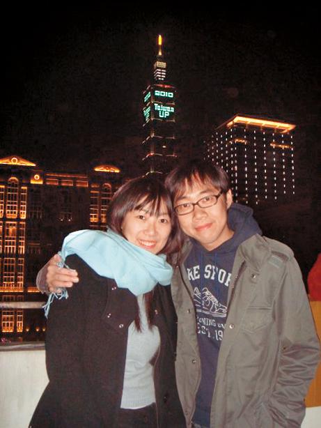 林書宇（右）跟同樣從事電影工作的亡妻黃若璇（左）結婚12年，但據傳婚姻期間，林書宇跟劇組女製片有曖昧。