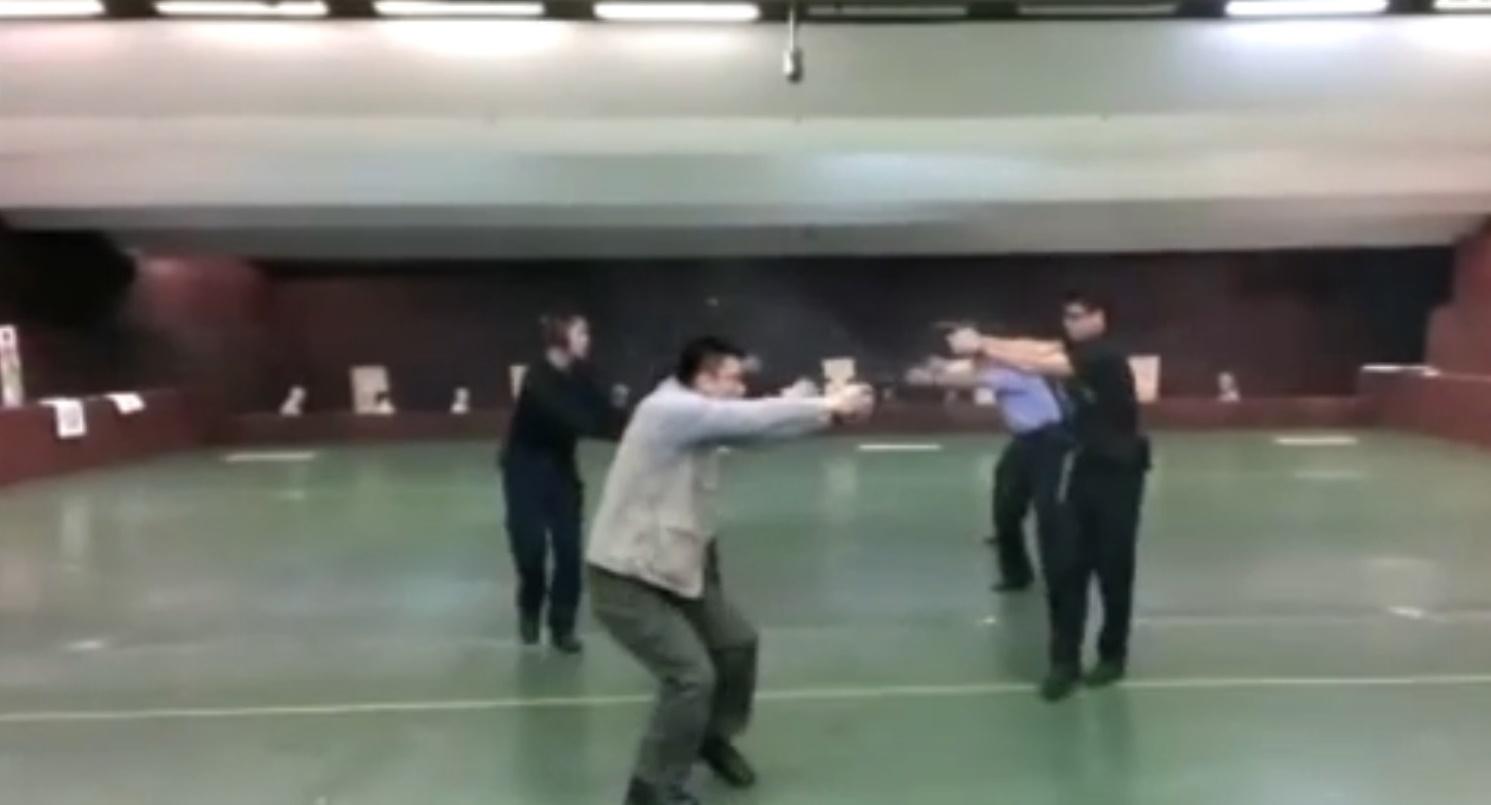 國安局為迎賓表演,竟要特勤人員在無防護裝備的情況下,面對面近距離射擊,導致郭耿宏(左一)頸椎中槍、全身癱瘓。