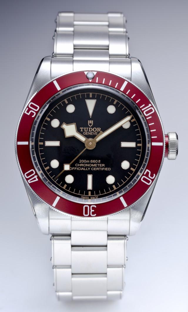 TUDOR Heritage Black Bay.