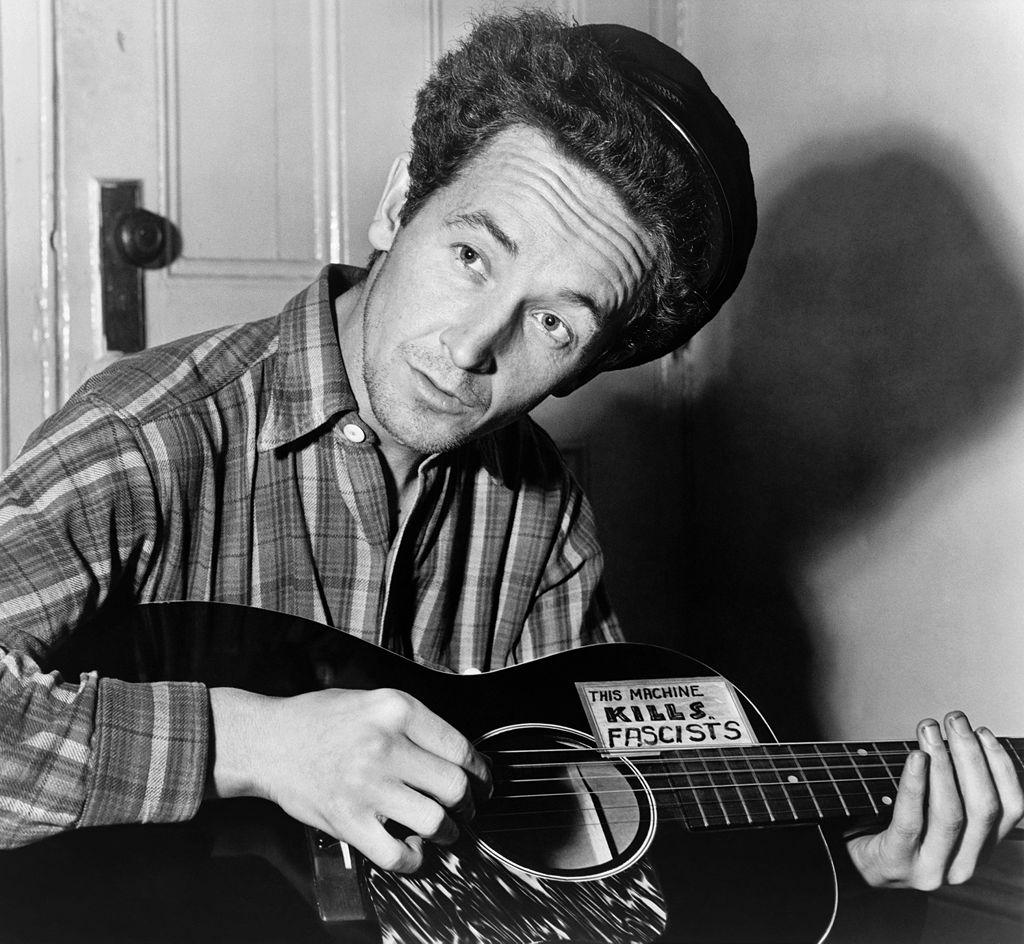 Woody Guthrie。取自維基百科