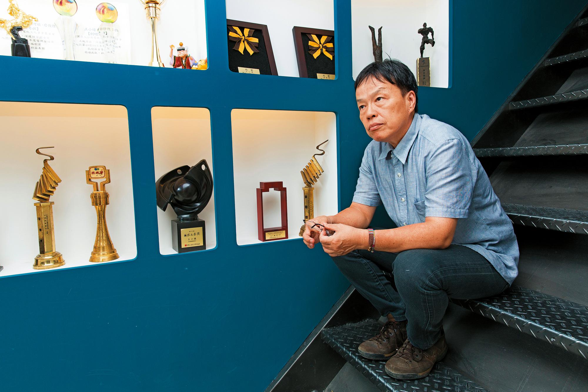 王小棣成立「Q place表演教室」當起頭,為年輕一輩的演員打造健康的表演進修環境。