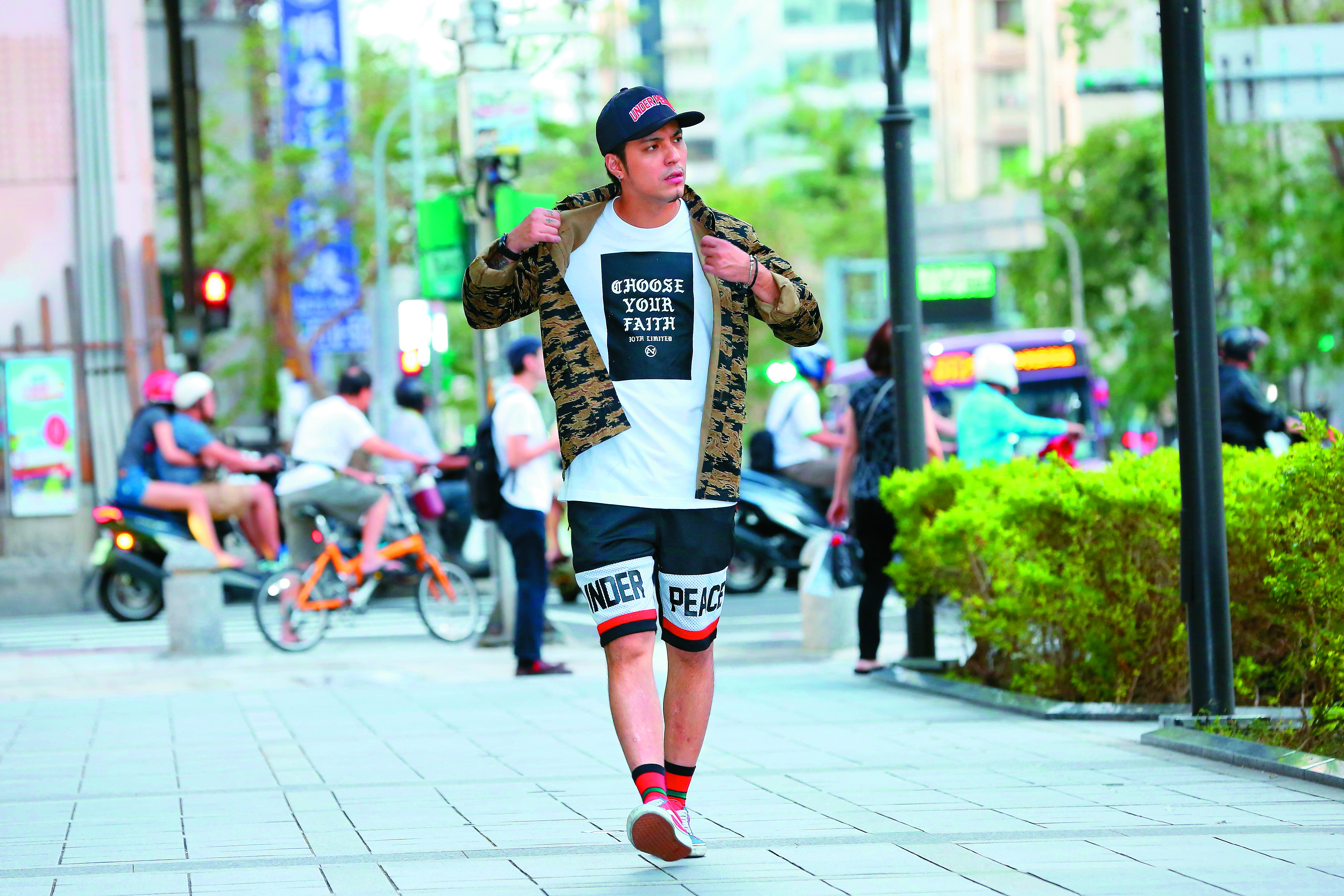 【探照鏡】紅著眼眶懺悔　嘎嘎惦惦重回演藝圈