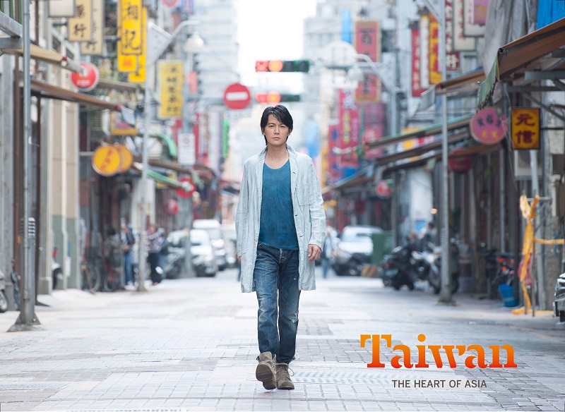 福山雅治在台北大稻埕取景,向日本民眾推薦台灣觀光勝地。