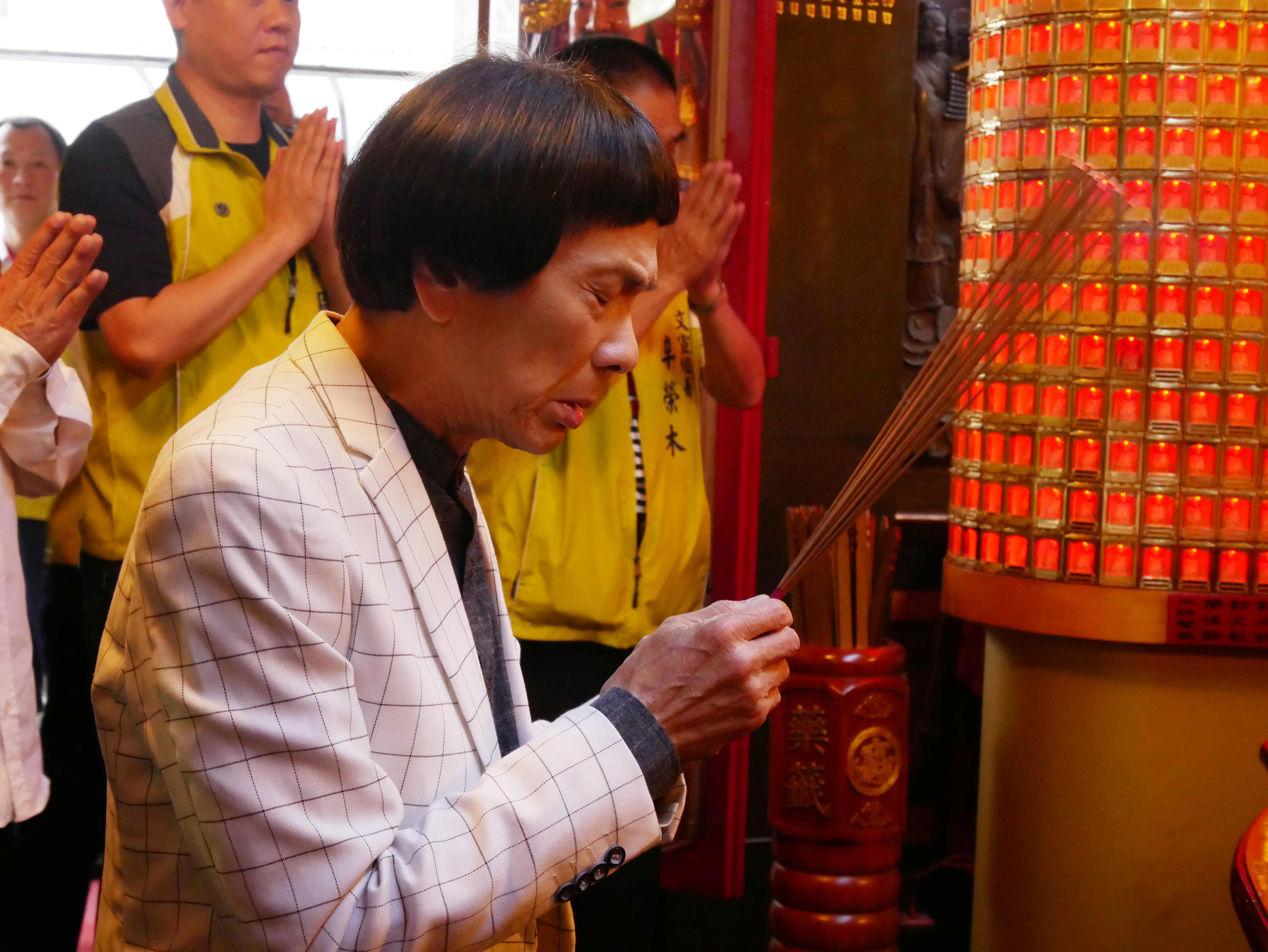 【鏡爆頭條】豬哥亮超信民間神明　靠擲筊阻止自殺念頭