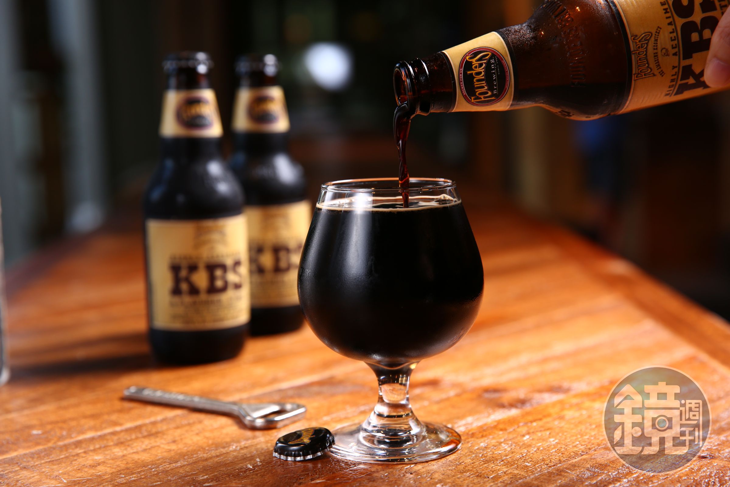KBS不僅在Ratebeer評論網獲得100分，甚至走紅到擁有自己的 KBS Week 慶祝週。這款加入咖啡與巧克力釀造的stout，香氣口感特別濃郁。