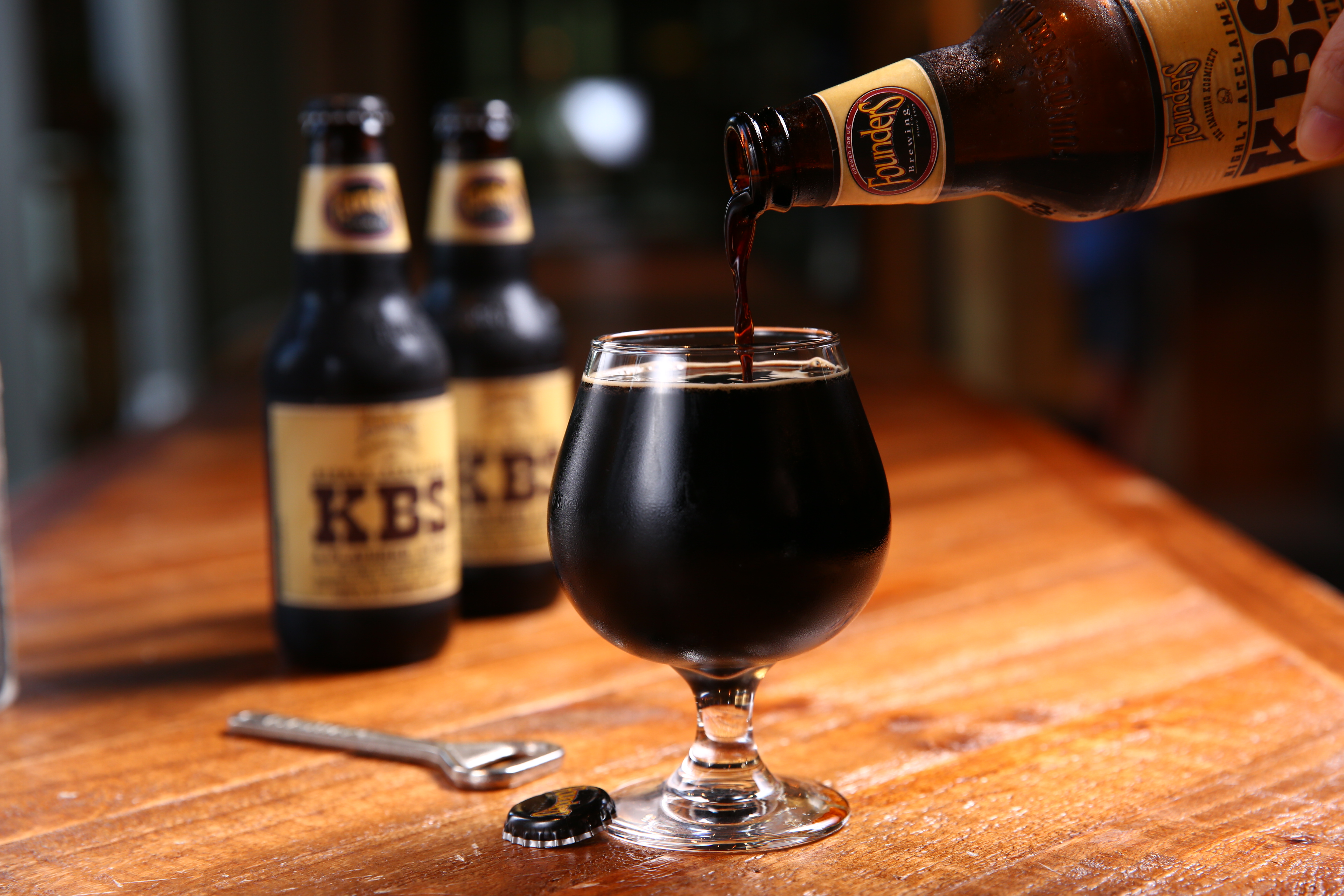 KBS不僅在Ratebeer評論網獲得100分，甚至走紅到擁有自己的 KBS Week 慶祝週。這款加入咖啡與巧克力釀造的stout，香氣口感特別濃郁。