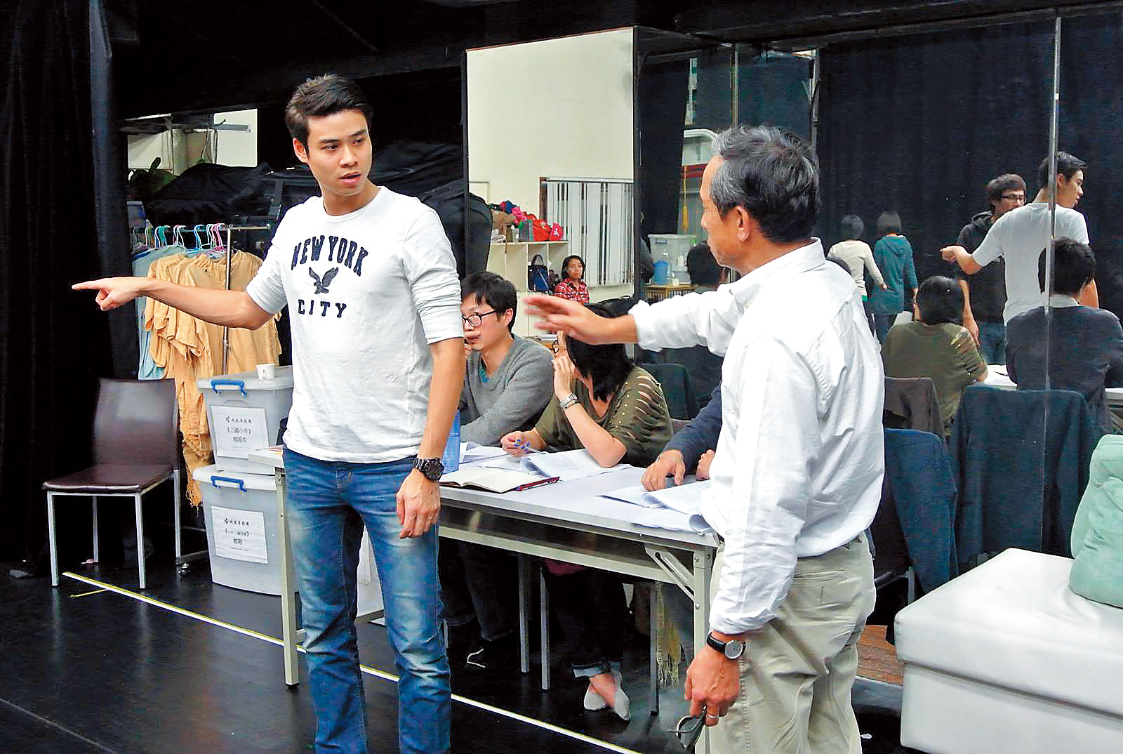 談兒婚事　吳念真打槍「連自己都養不活」