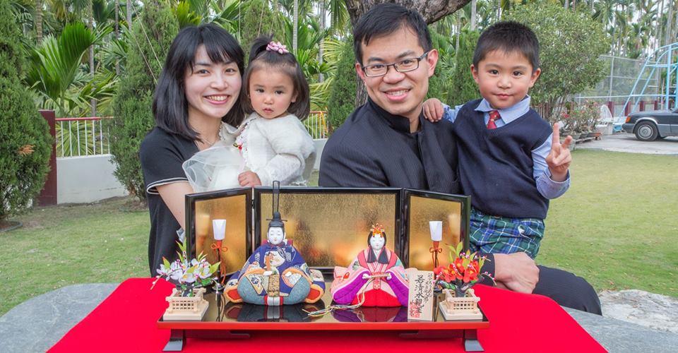 陳世霖和小孩講中文,小孩和妻子藤原美希講日文,他與妻子則用英文溝通,是有趣的3語家庭。(陳世霖提供)