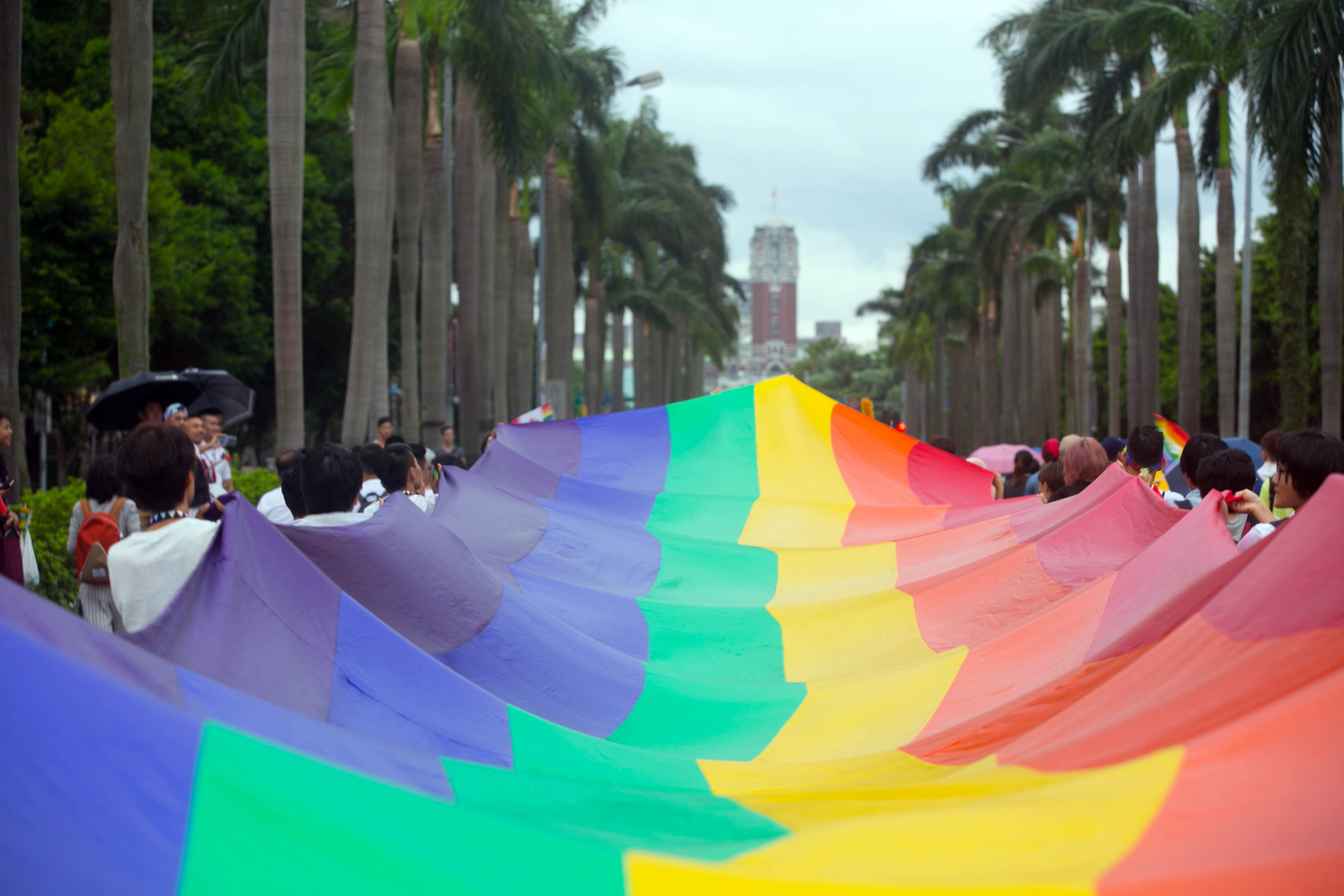 【同志議題】揚起部落的彩虹旗