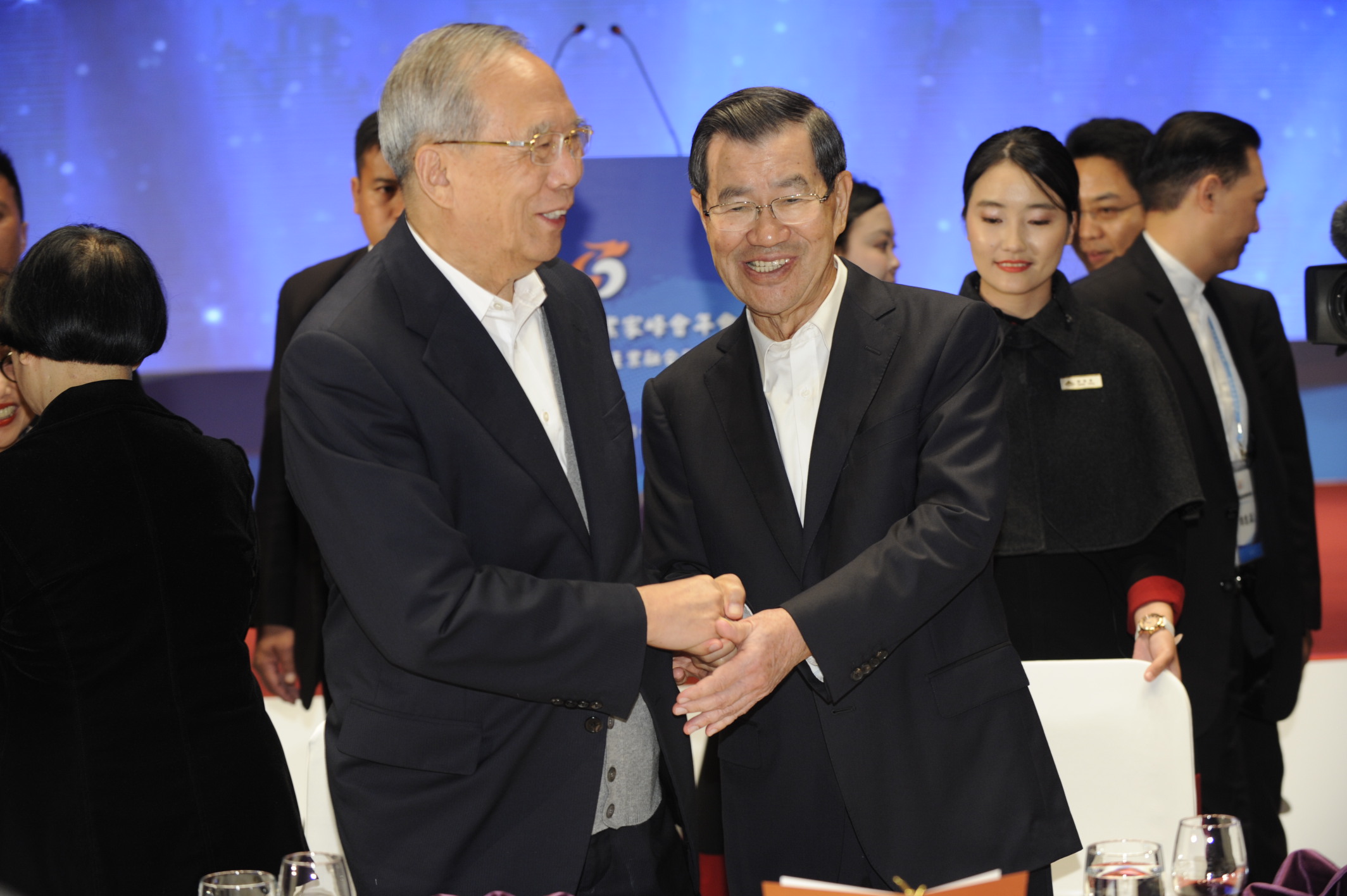 微笑老蕭出手  兩岸大老闆齊聚金廈