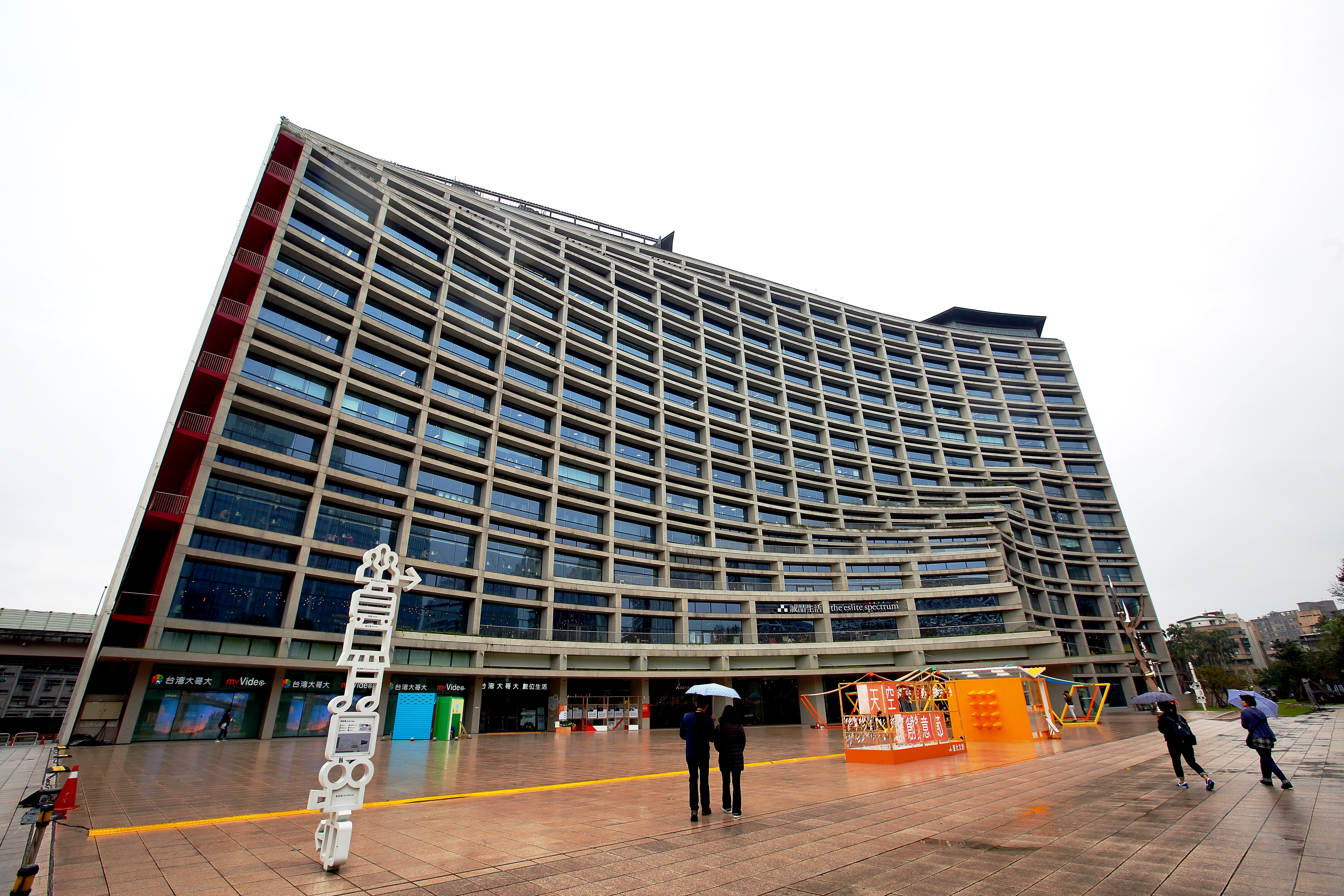 【松菸爭議】「二房東」誠品包賺　進駐廠商壓力大