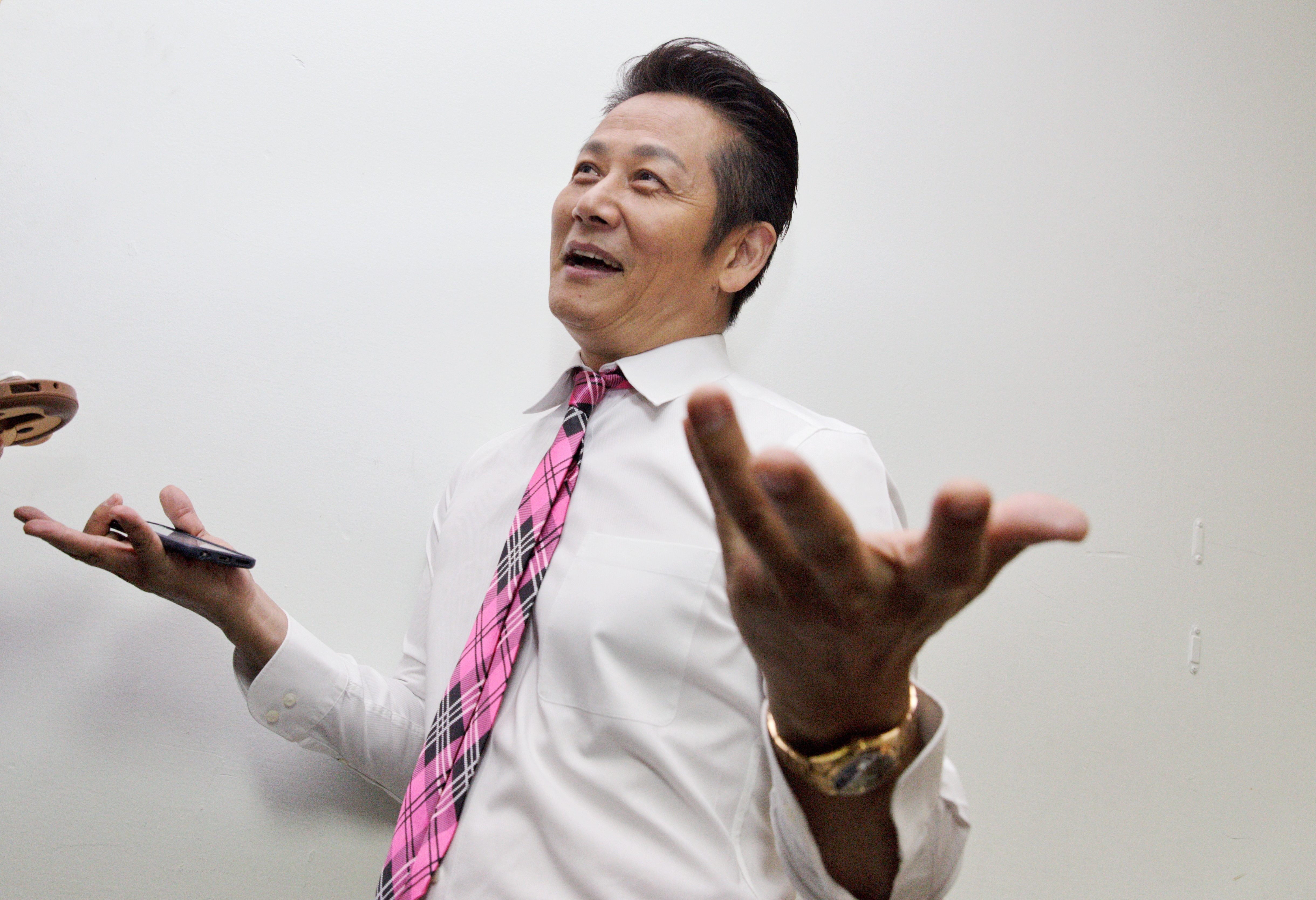 豪宅淪賭場　徐乃麟現身怒嗆記者買不起