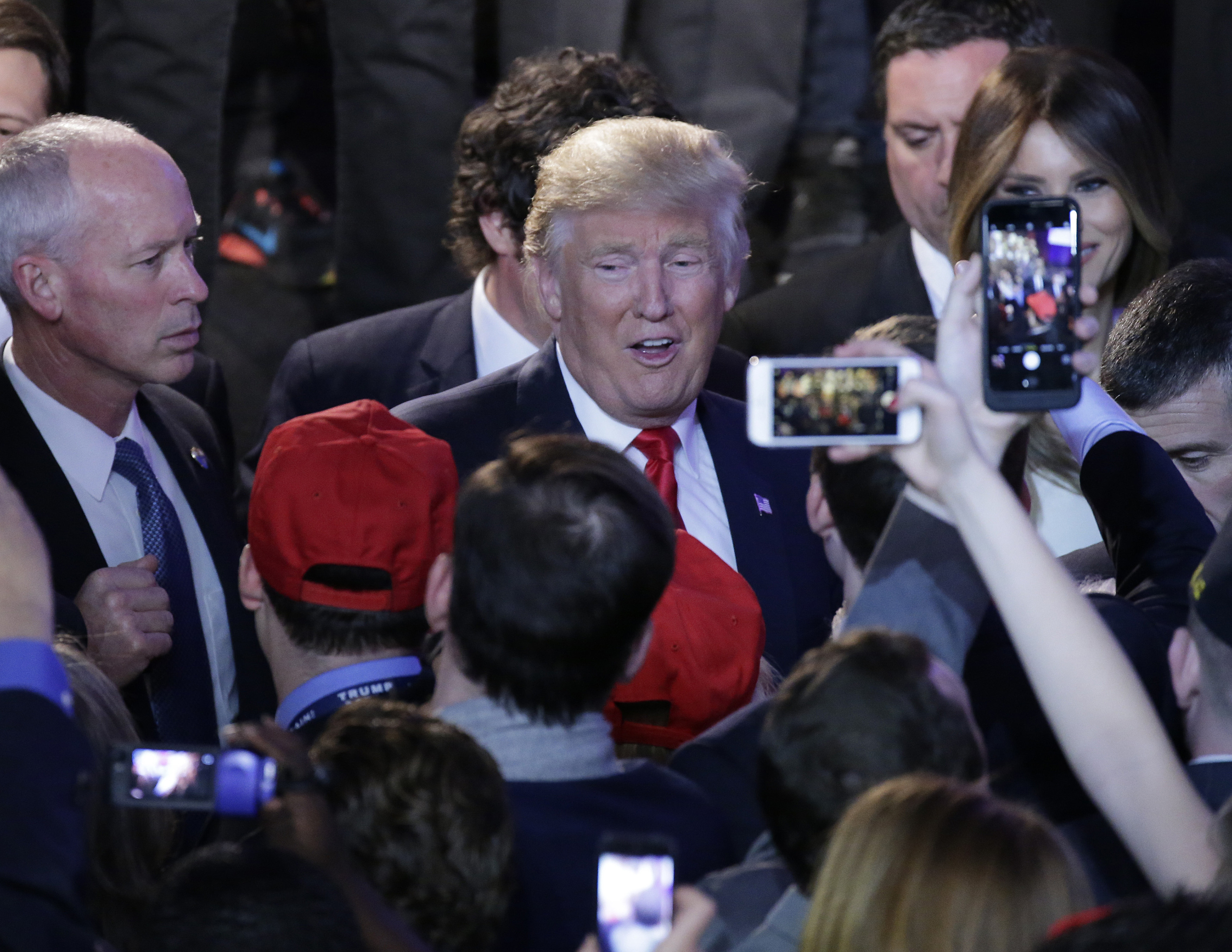 【美大選】「黑天鵝」降臨？川普上任百日計畫