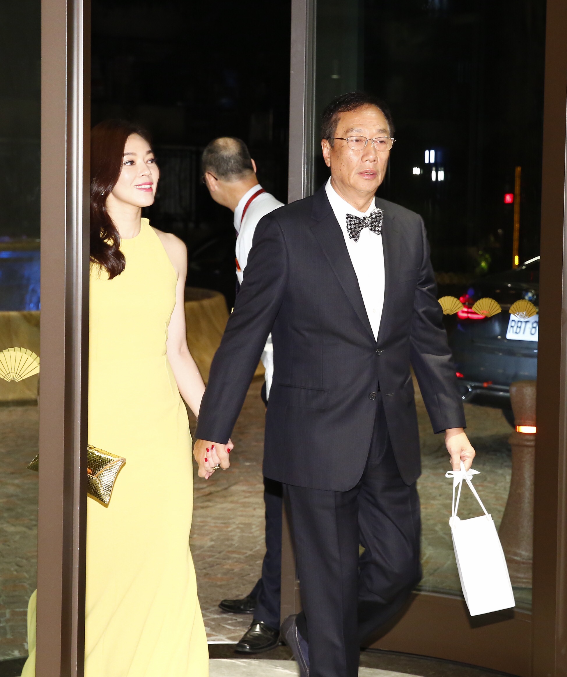 郭台銘和妻子曾馨瑩一同出席富邦金董事長蔡明興獨生女婚宴。