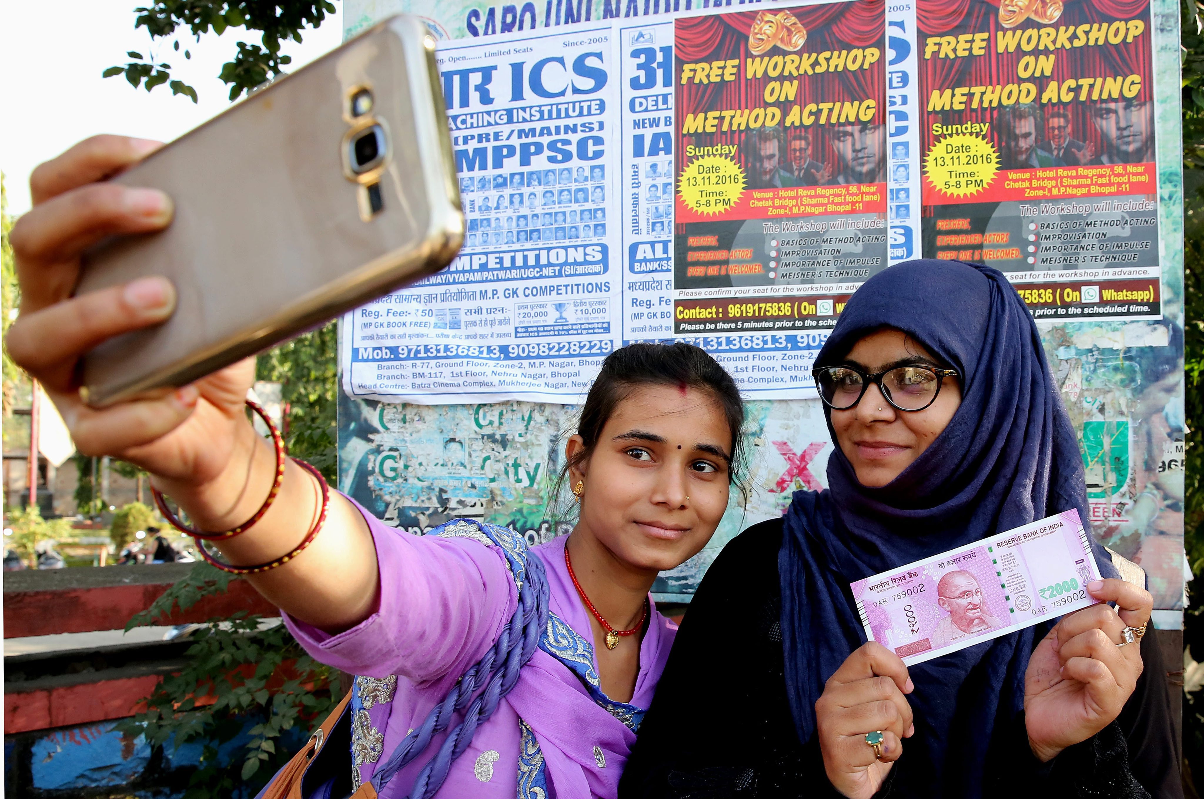 總理下令廢兩紙幣　印度主婦私房錢被迫見光