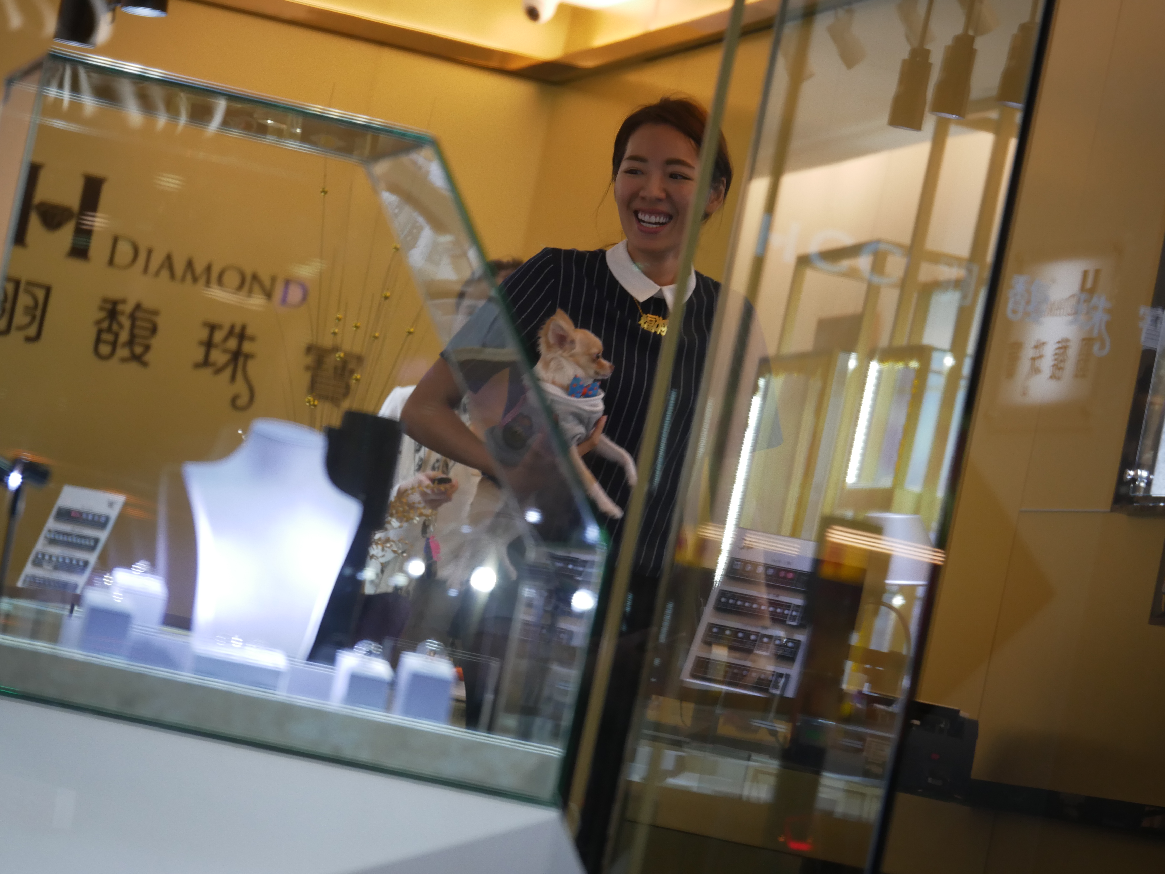 美胸皇后為愛轉型　劉伊心挑鑽戒明年當人妻