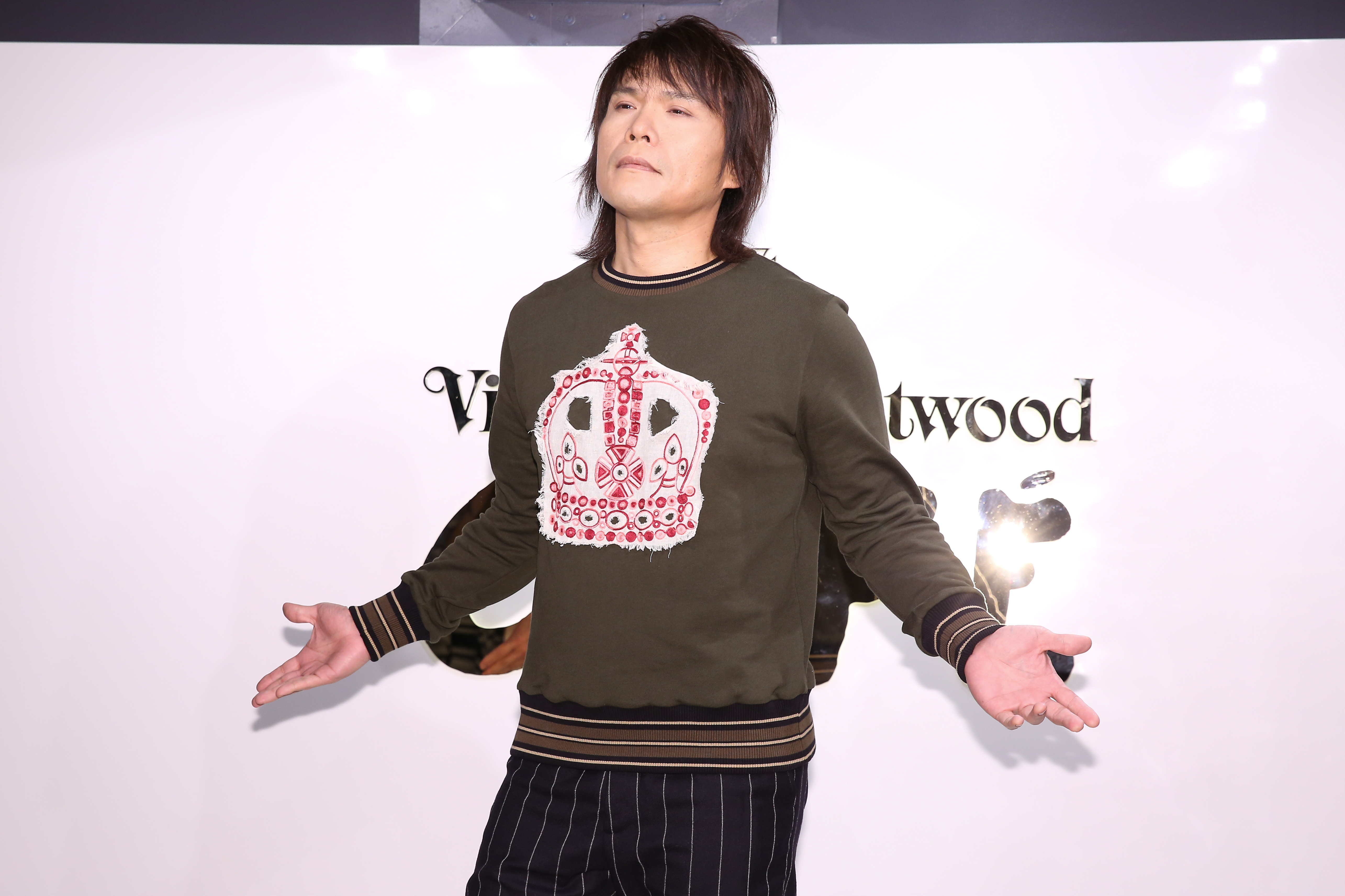 Vivienne Westwood封「遠東搖滾巨星」　伍佰成品牌粉絲