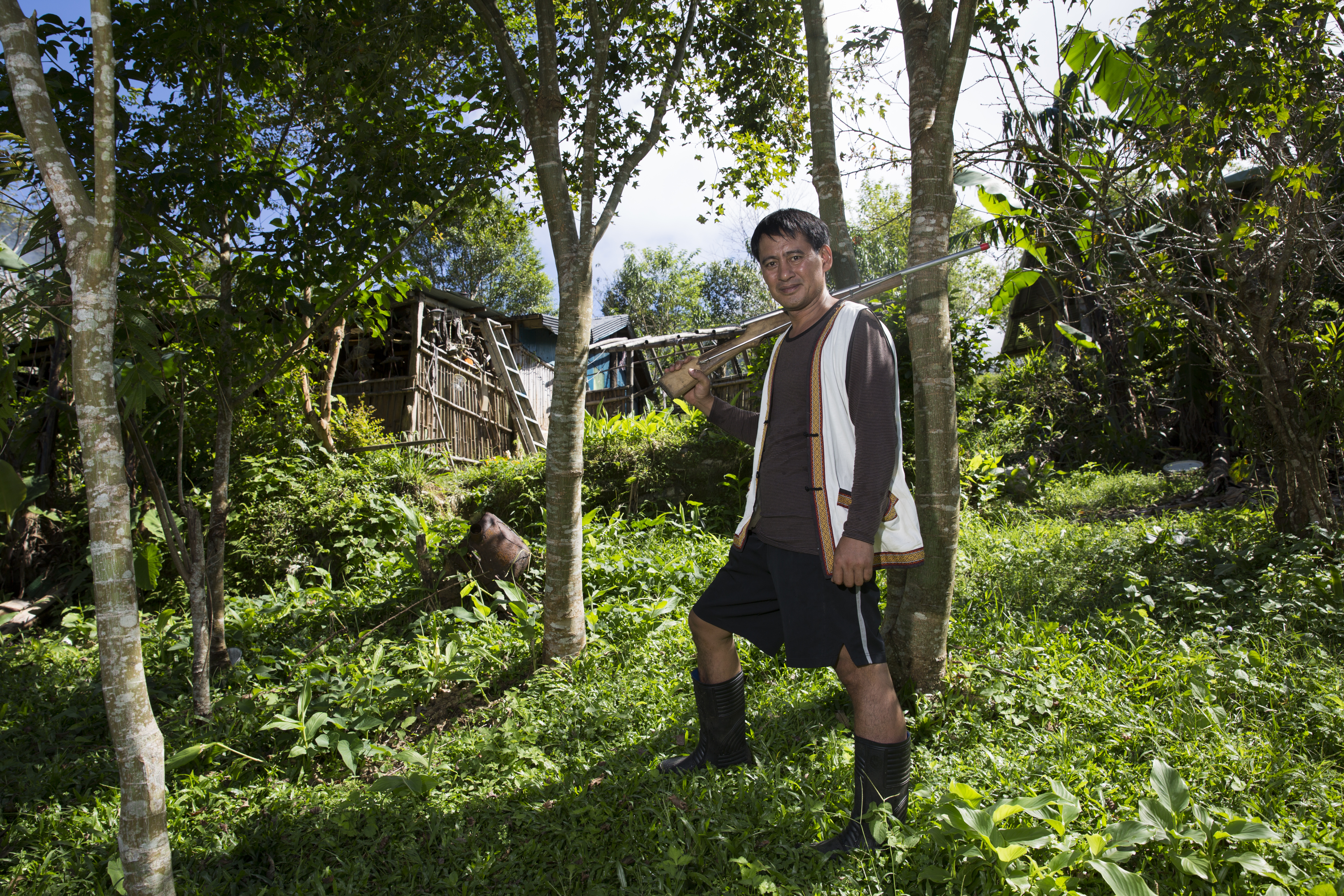 【鏡相人間】獵人回家　點亮黑暗部落的人