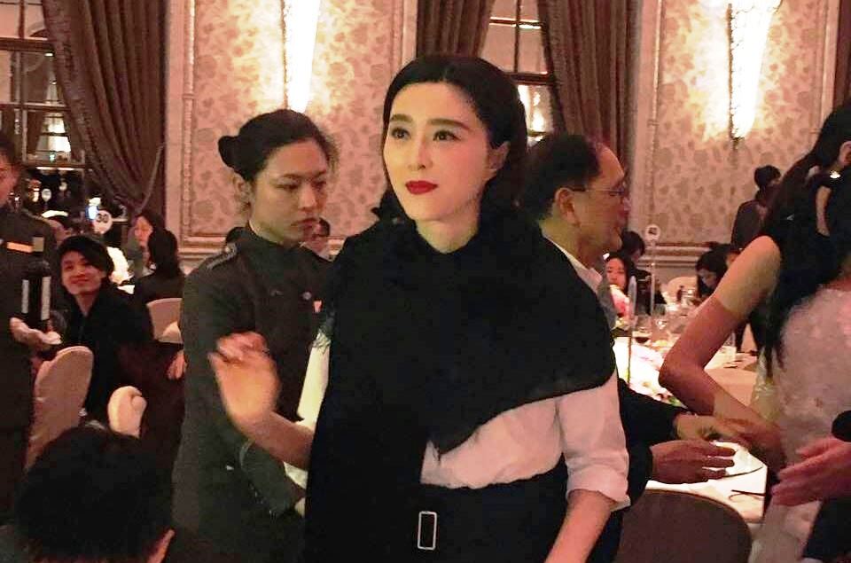 領完金馬入圍證書就快閃　范冰冰行蹤成謎