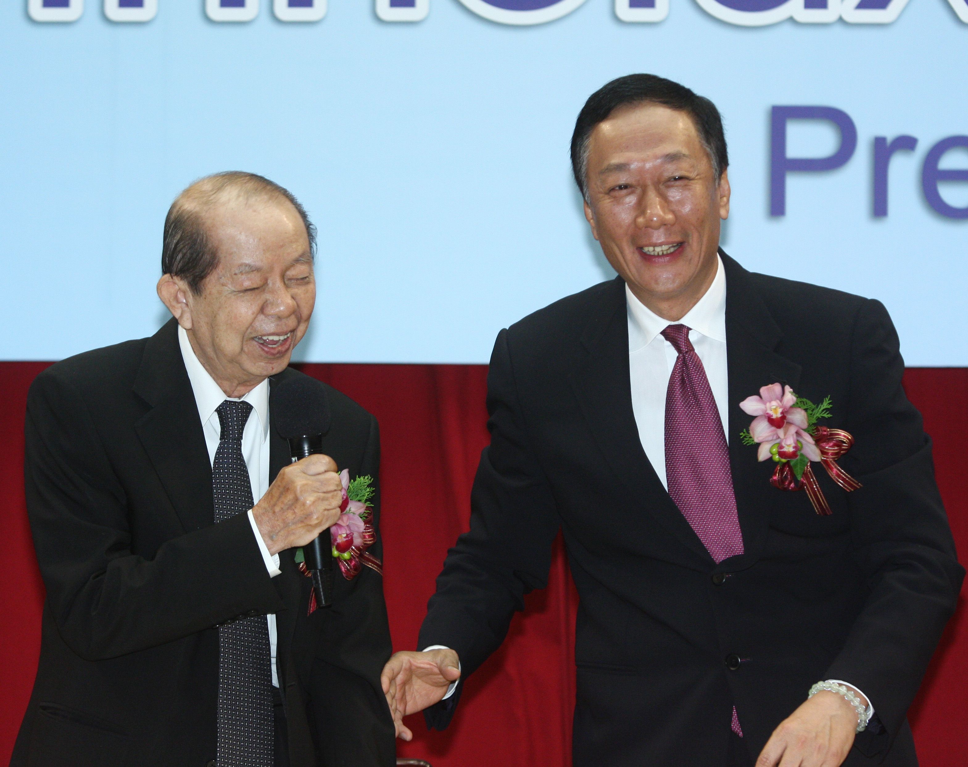 【整頓群創】6年前的強強合併　現在成了郭台銘心中的痛