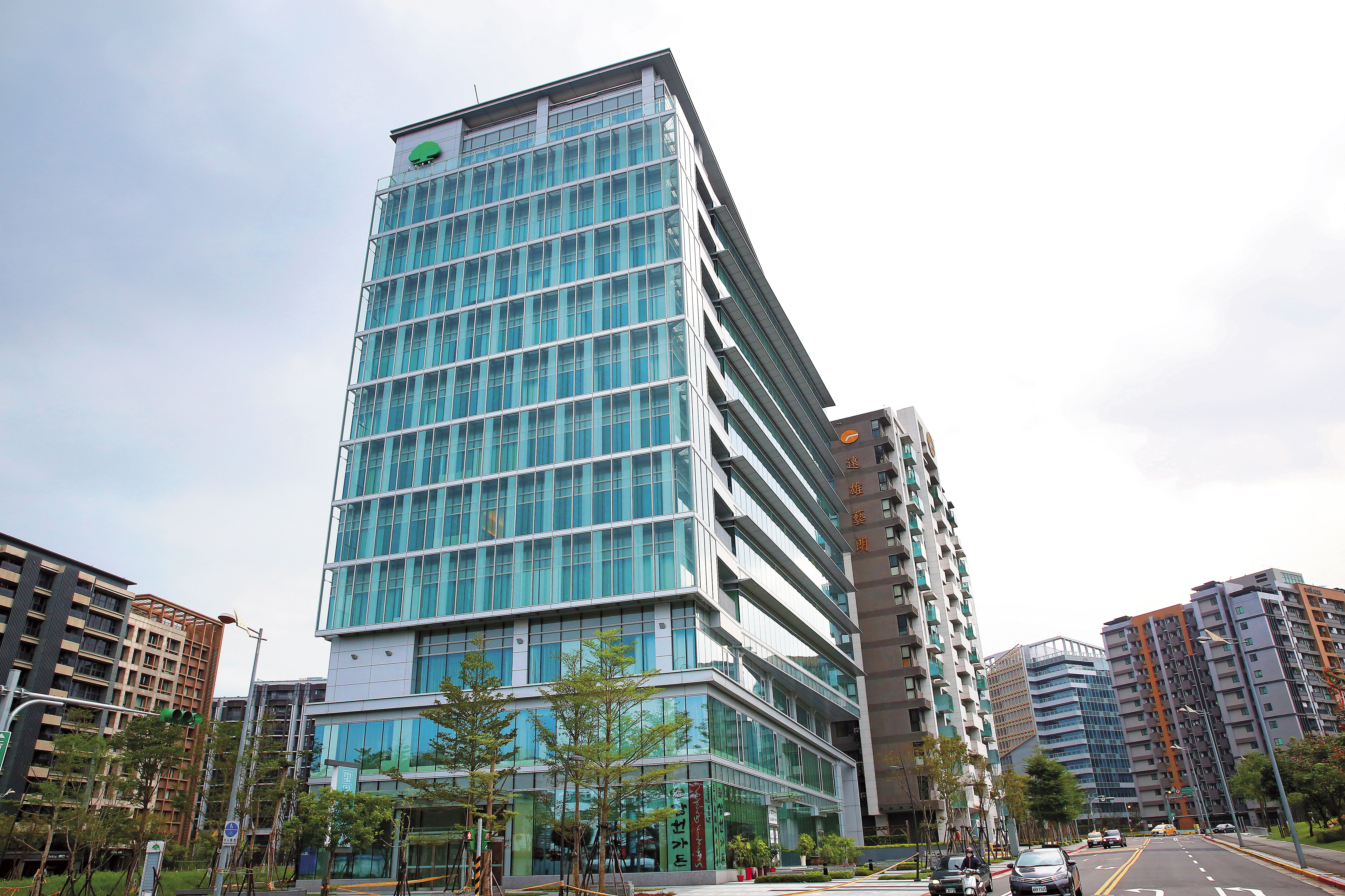 馬英九卸任總統後的辦公室，設在台北市內湖區行善路與石潭路口的「潭美大樓」。