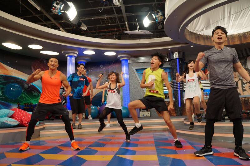 沾劉畊宏被批出賣同志　林進、小A辣退出節目