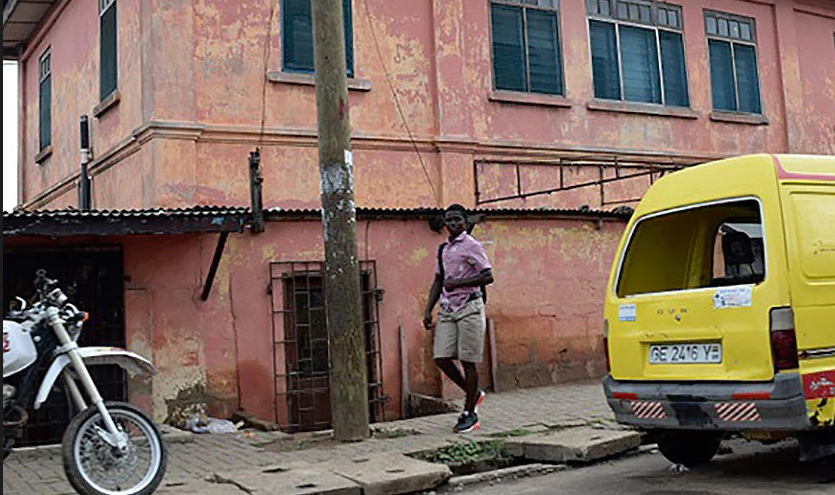 都假的！　迦納破獲冒牌美國、荷蘭大使館