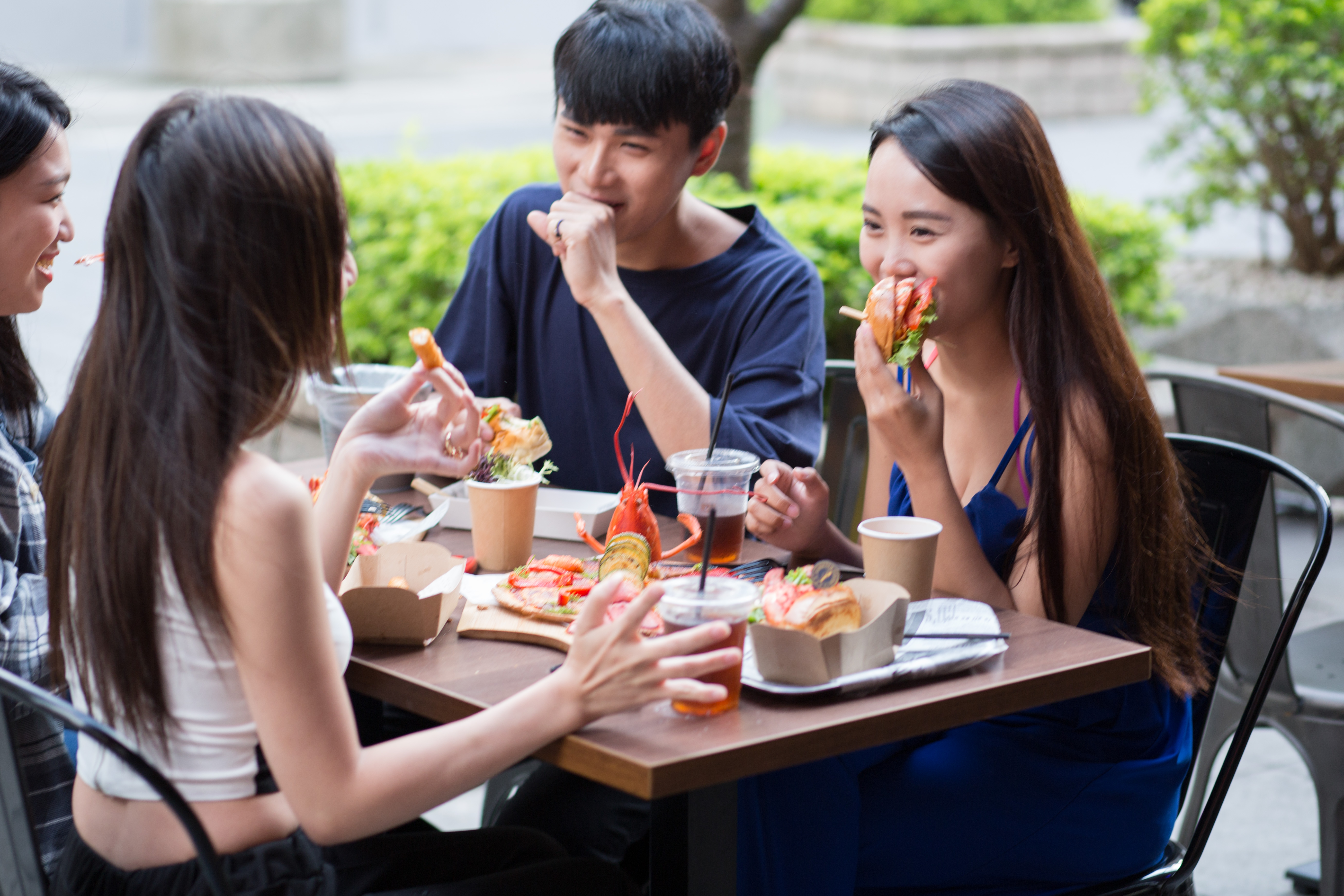 風靡紐約、席捲日本,再一路火紅到台灣的龍蝦三明治是最夯潮食。