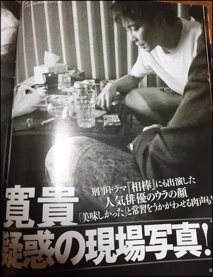成宮寬貴2013年曾與前田敦子來台宣傳電影《黑百合公寓》。