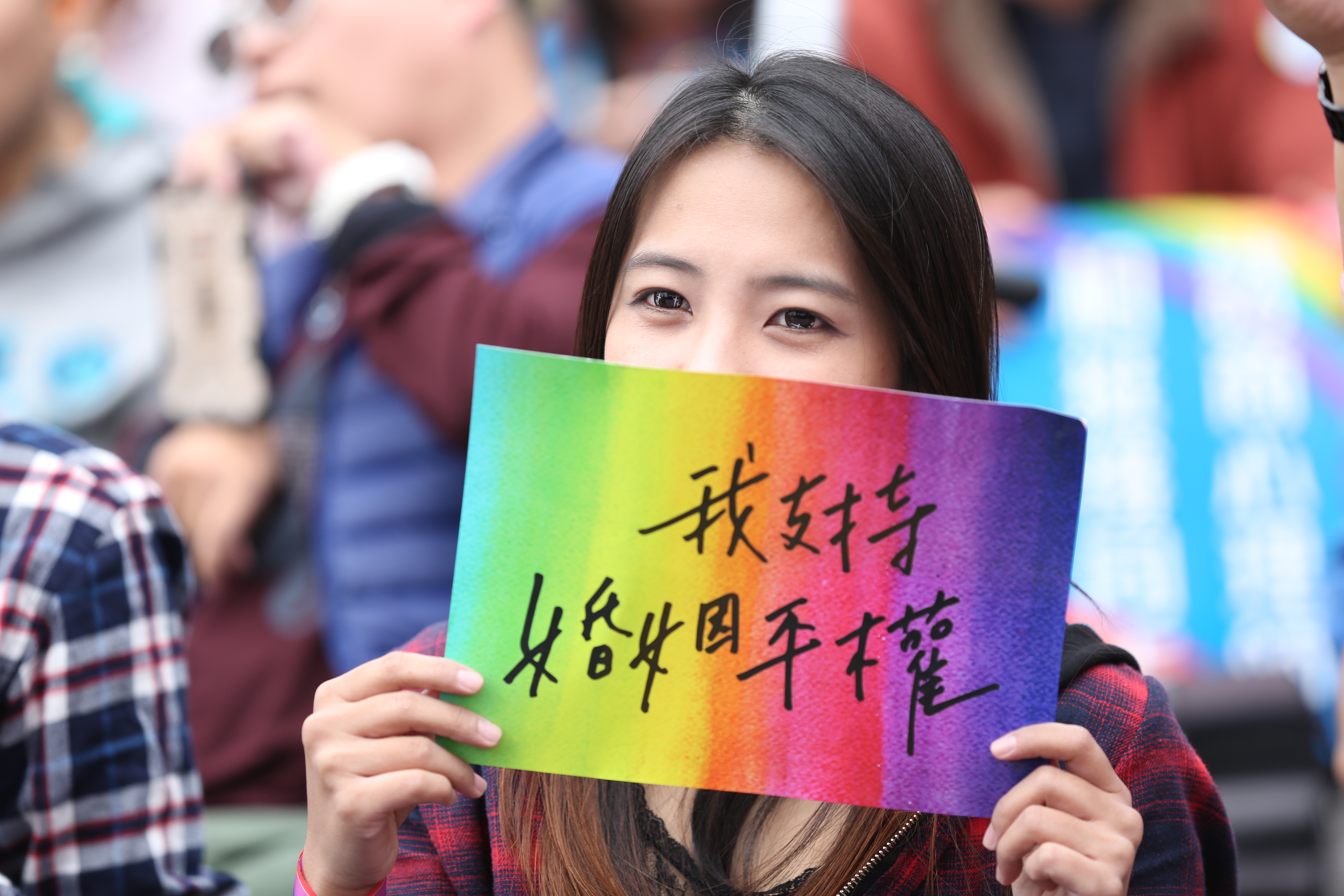 【圖輯】婚姻平權音樂會熱鬧滾滾　彩虹旗海飄揚