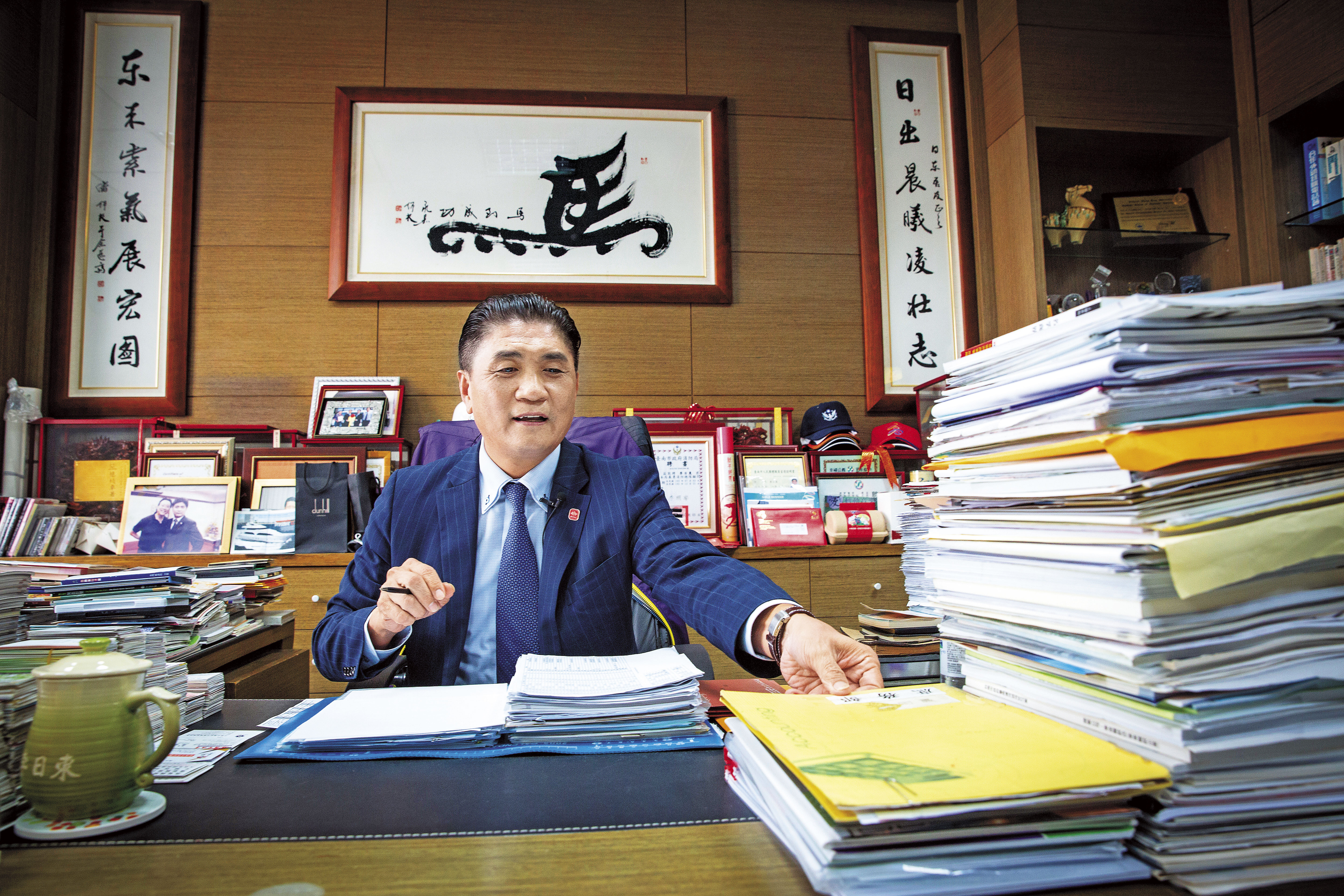 【餐飲股掛牌熱】鹽工之子變餐飲南霸天　他是如何做到的？