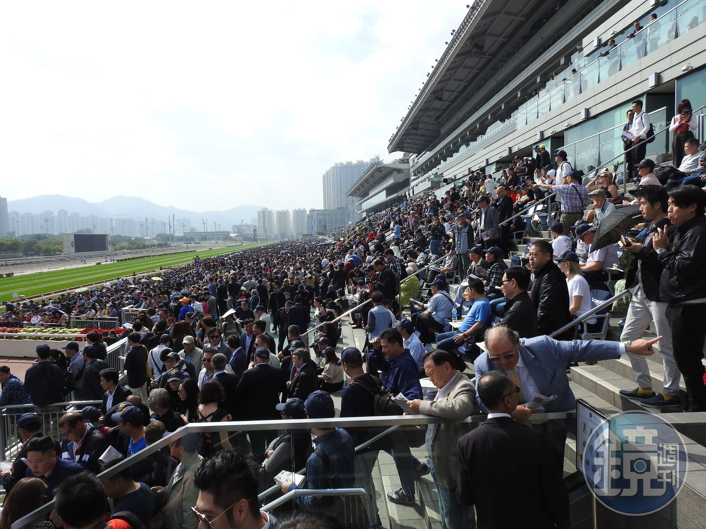 本屆浪琴表香港國際賽事再次獻上世界頂尖賽駒與騎師帶來的精彩表演，讓現場所有熱情的賽馬粉絲大呼過癮。