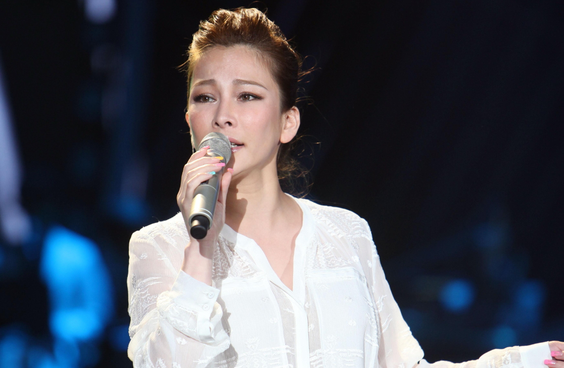 【探照鏡】百萬唱酬不翼而飛　温嵐解約怒告東家