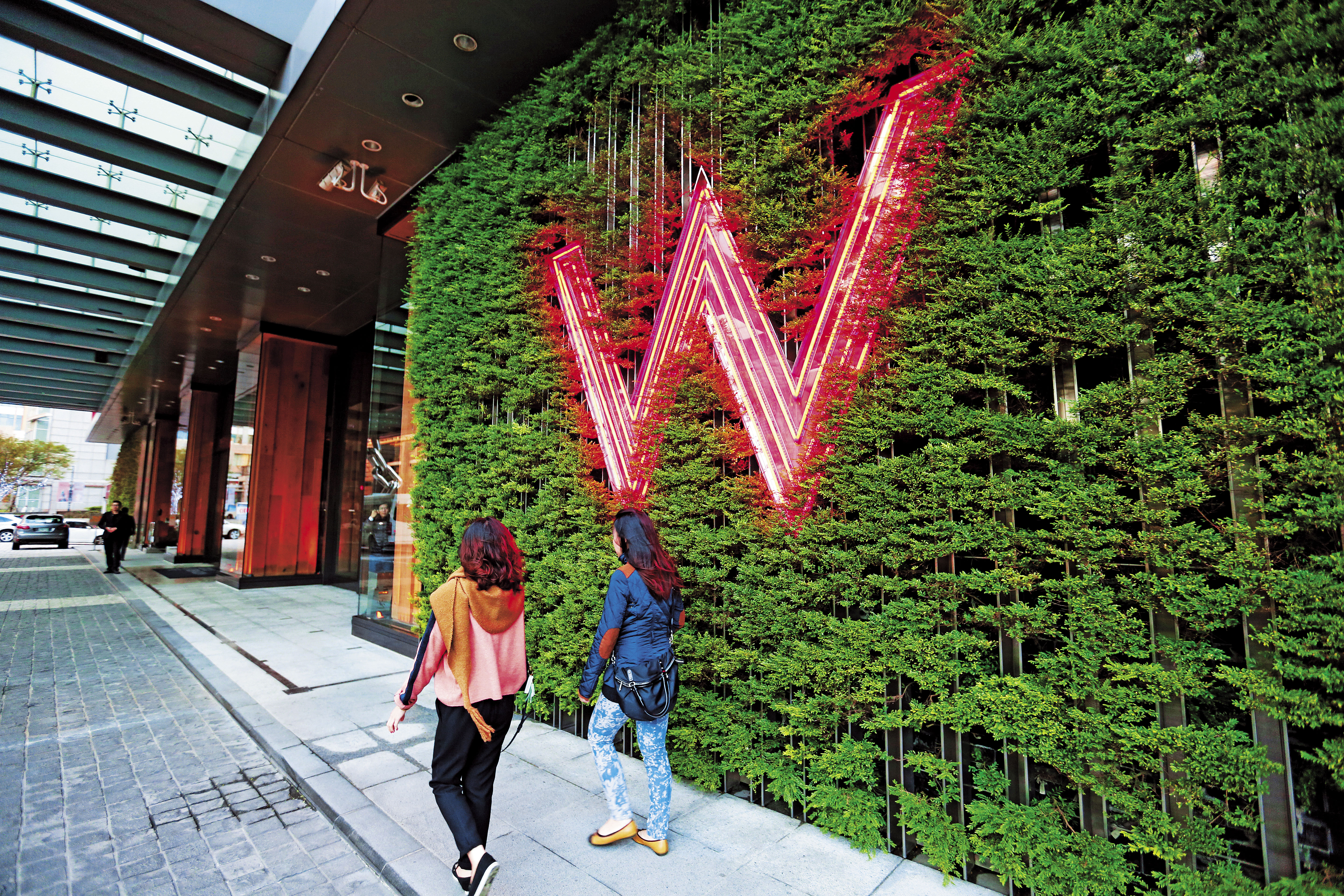 不只一例　W HOTEL頻出包