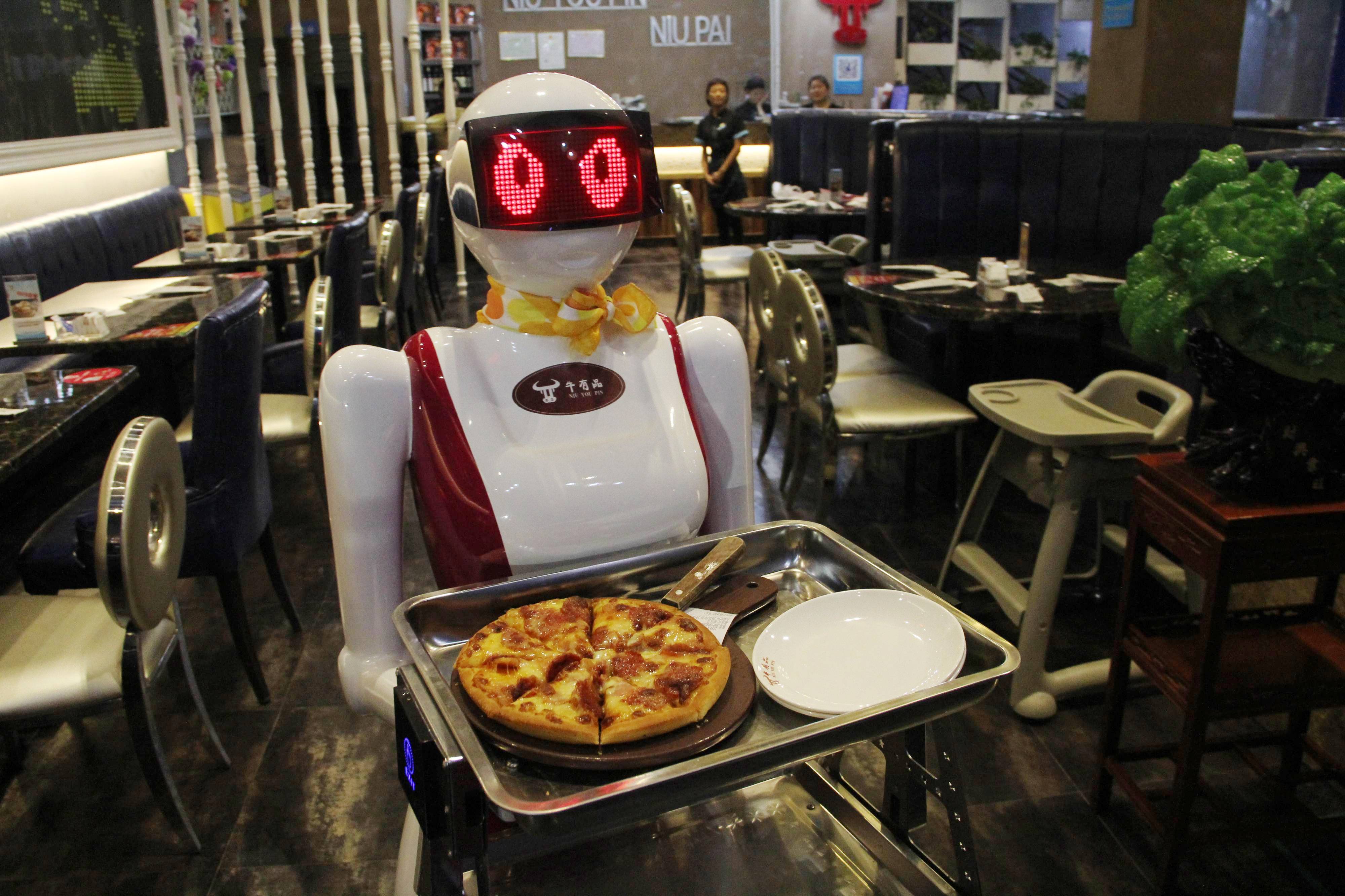 【全民基本收入】免工作領薪水 機器人領軍的烏托邦來臨？