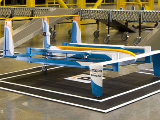 貨從天降！一包爆米花一支電視棒  亞馬遜空中宅配寫歷史