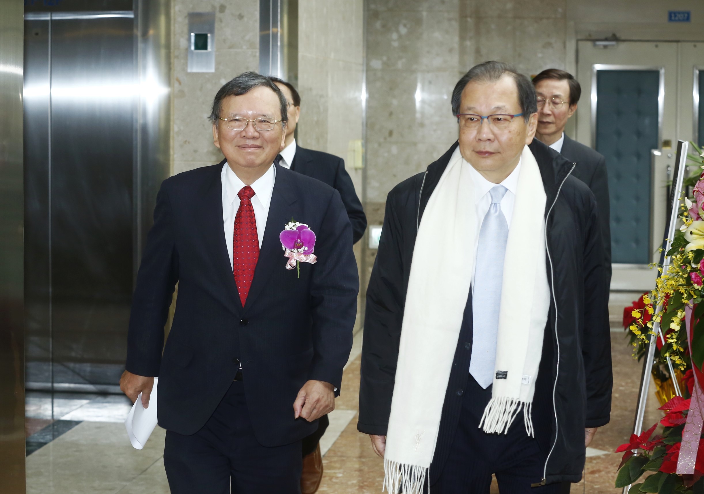 卸任中華電信董座　蔡力行的下一步？