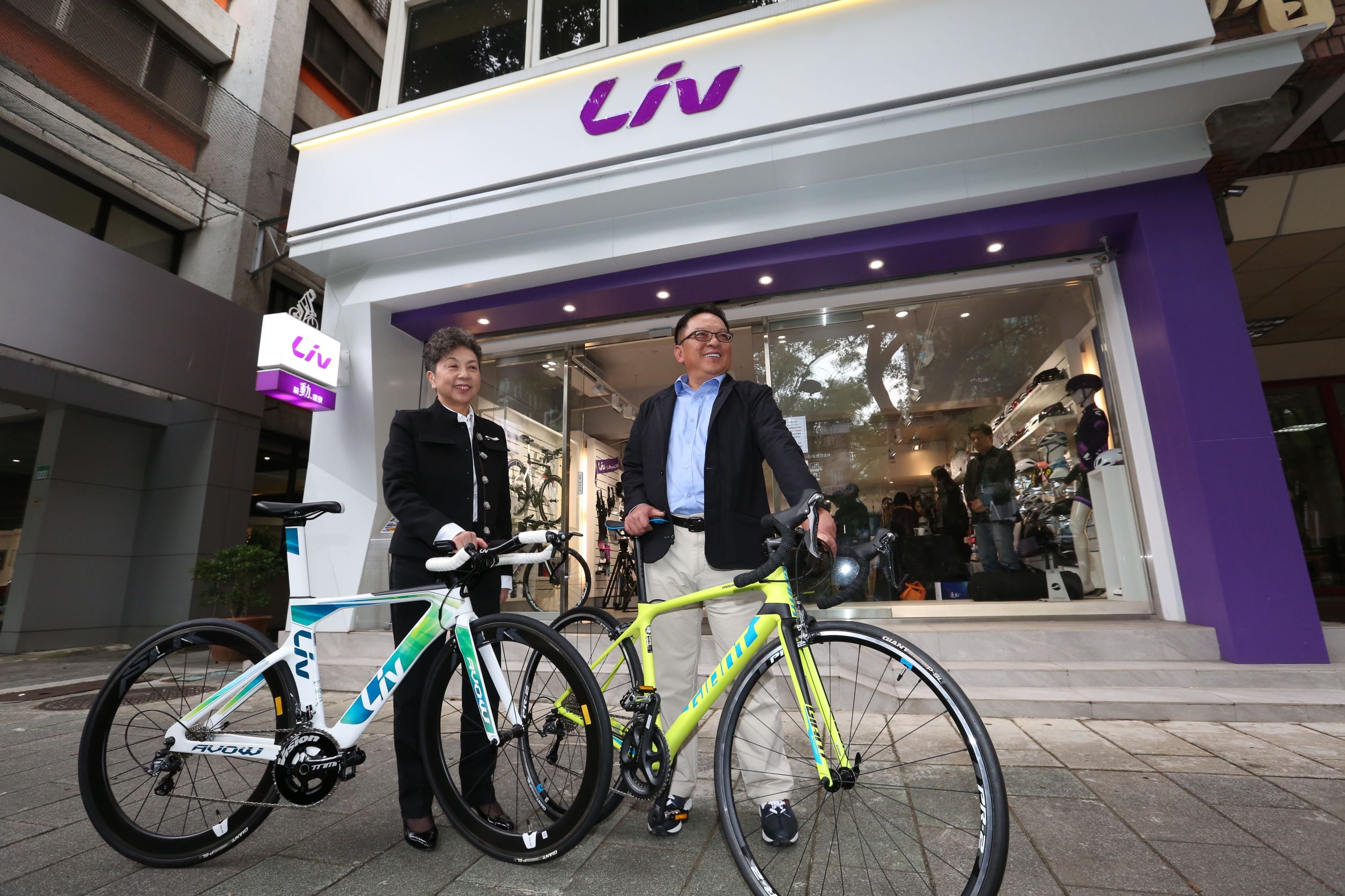 「標哥」外甥女杜綉珍與獨子劉湧昌　共同接棒巨大