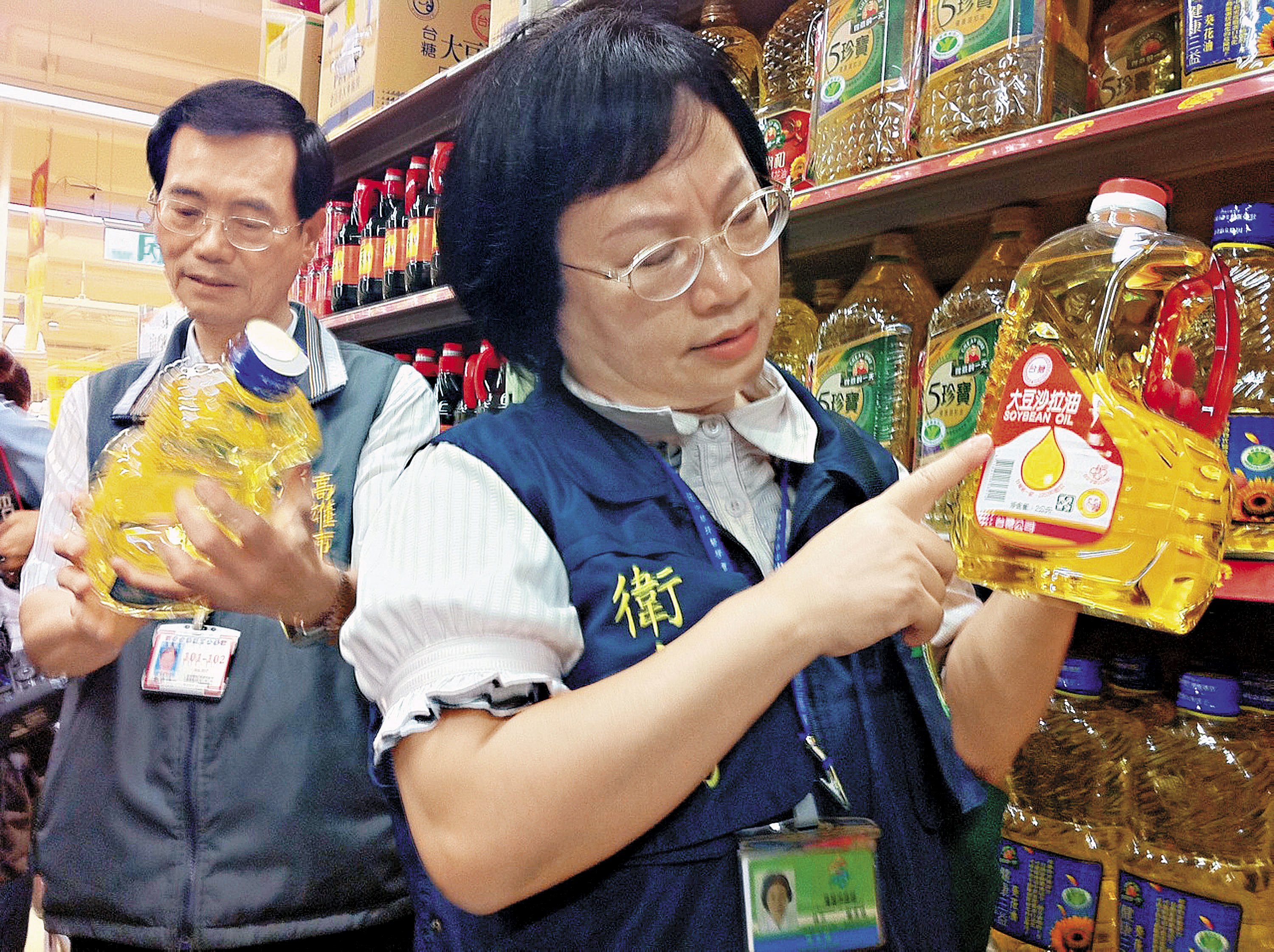 2013年，大統長基被踢爆長年以廉價油混充橄欖油，高價販售，連頂新集團也向大統買油。（中央社）