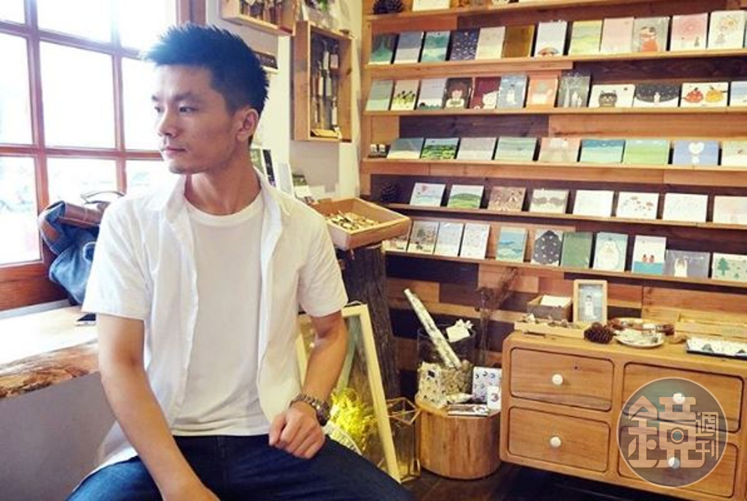 塔羅占卜、生命靈數老師陳豪兒。