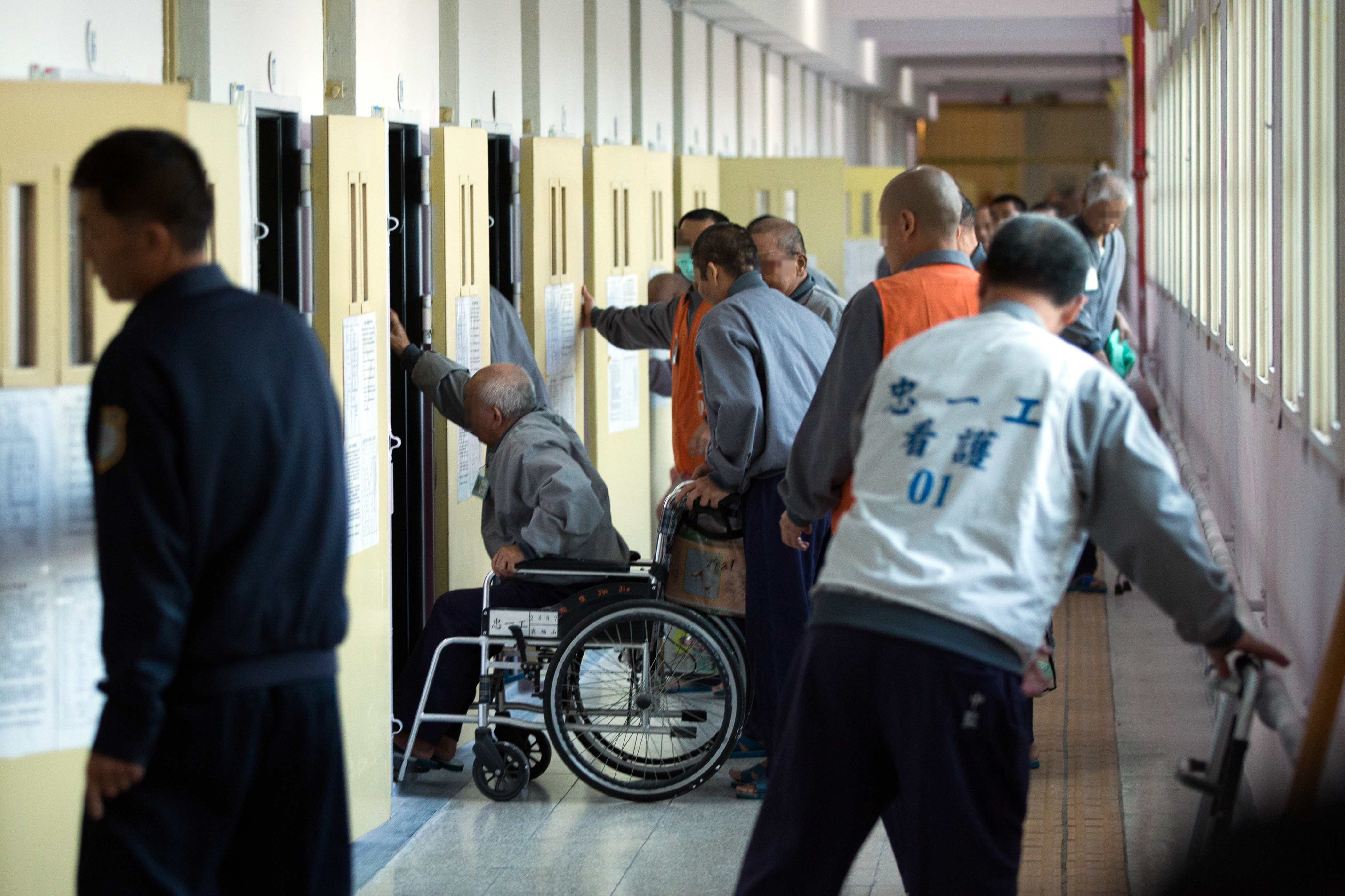 【高齡受刑人專題】一個監獄　兩個世界