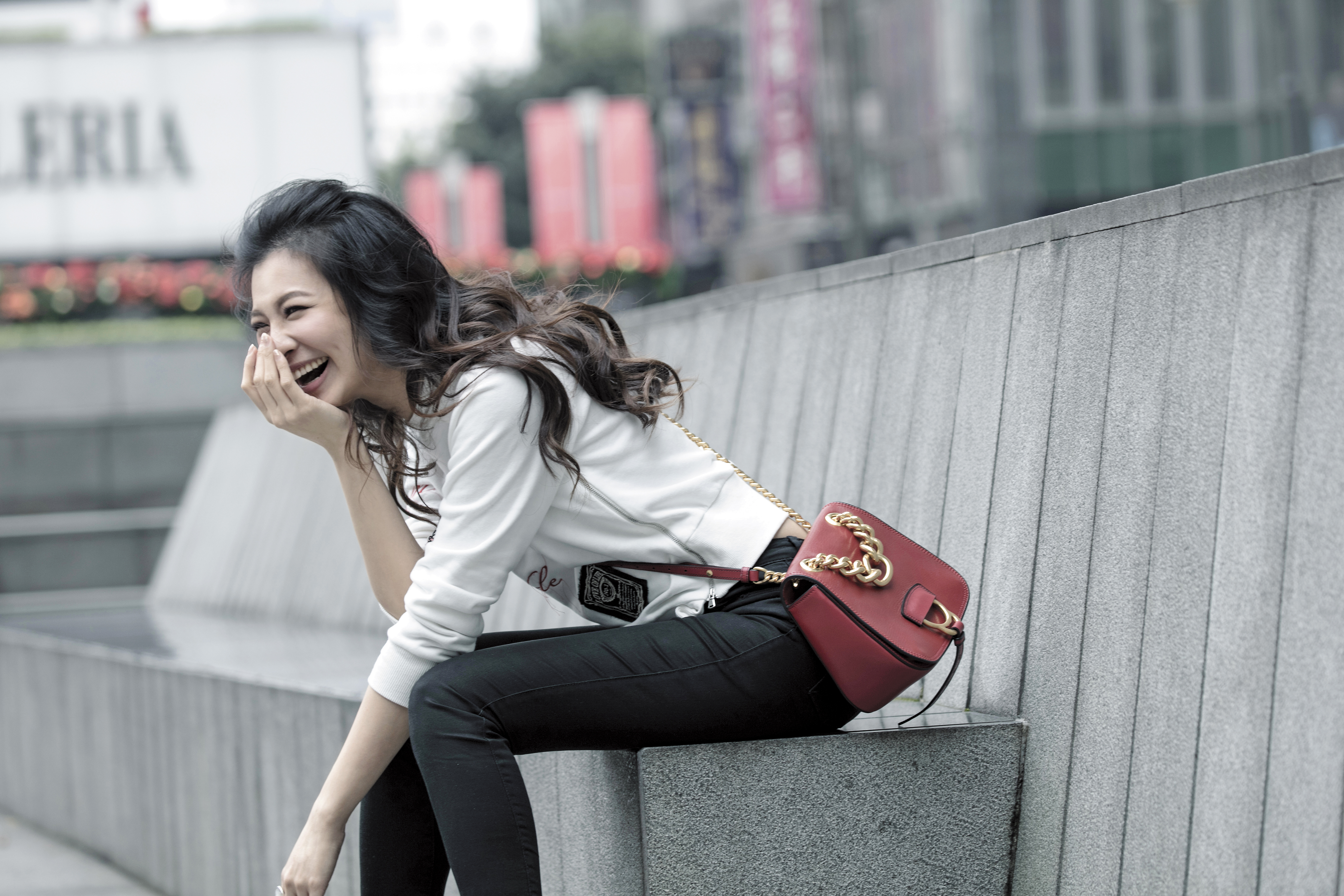 【穿衣鏡】包藏惑心　林若亞