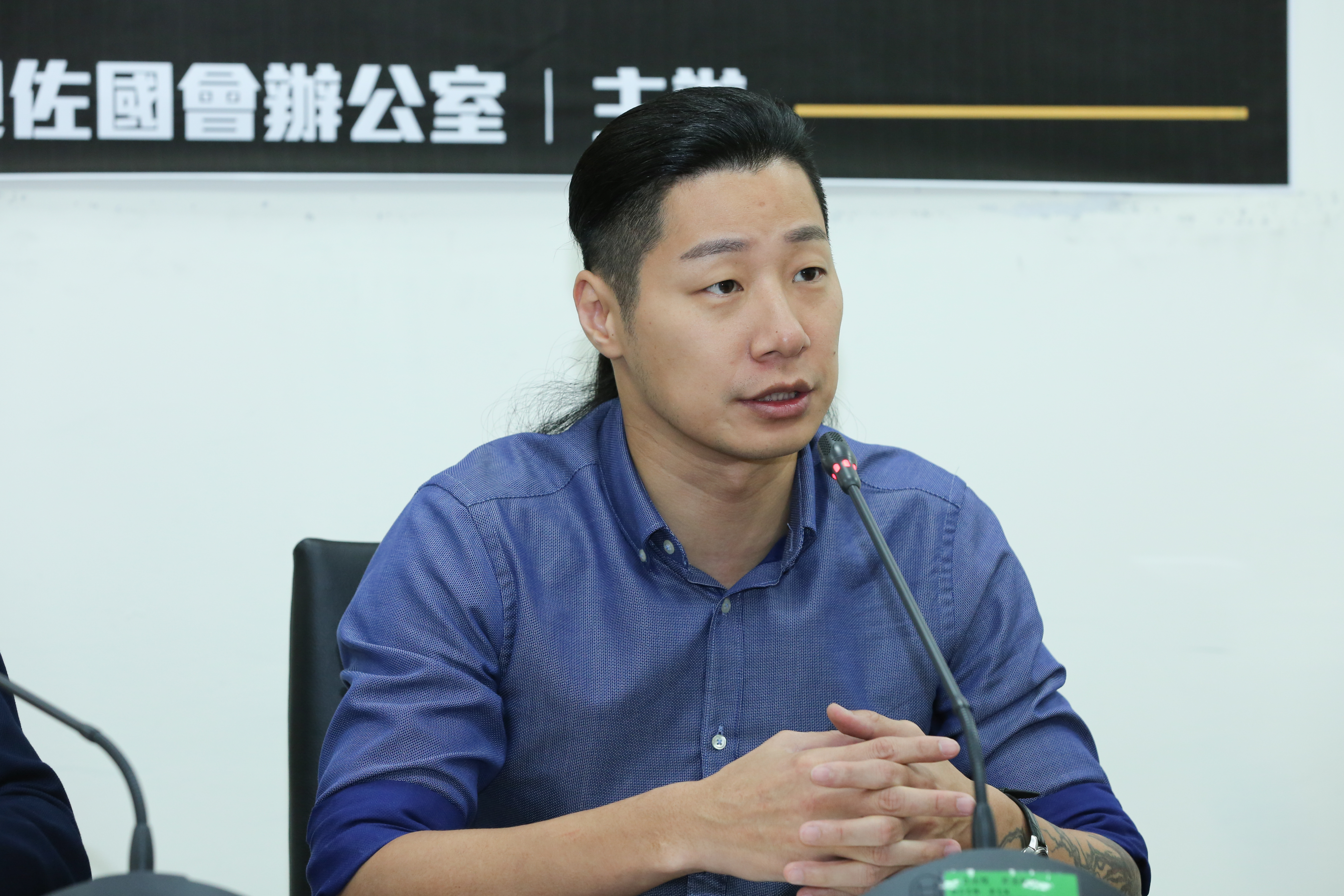 林昶佐提修法　讓綠委決議拒簽時力修法案