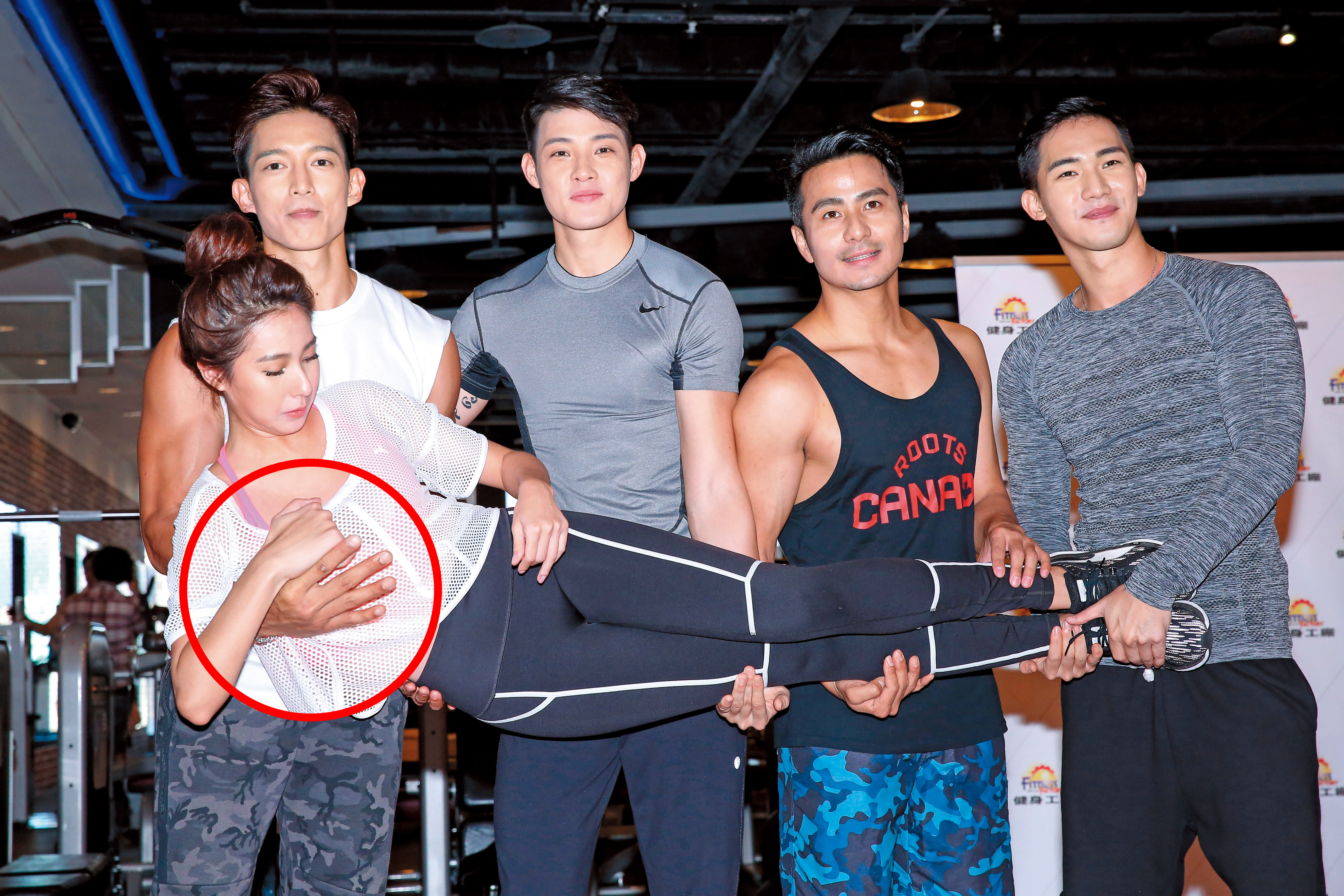 【搶鏡頭】利菁復出露黑底　楊晴右胸棄守