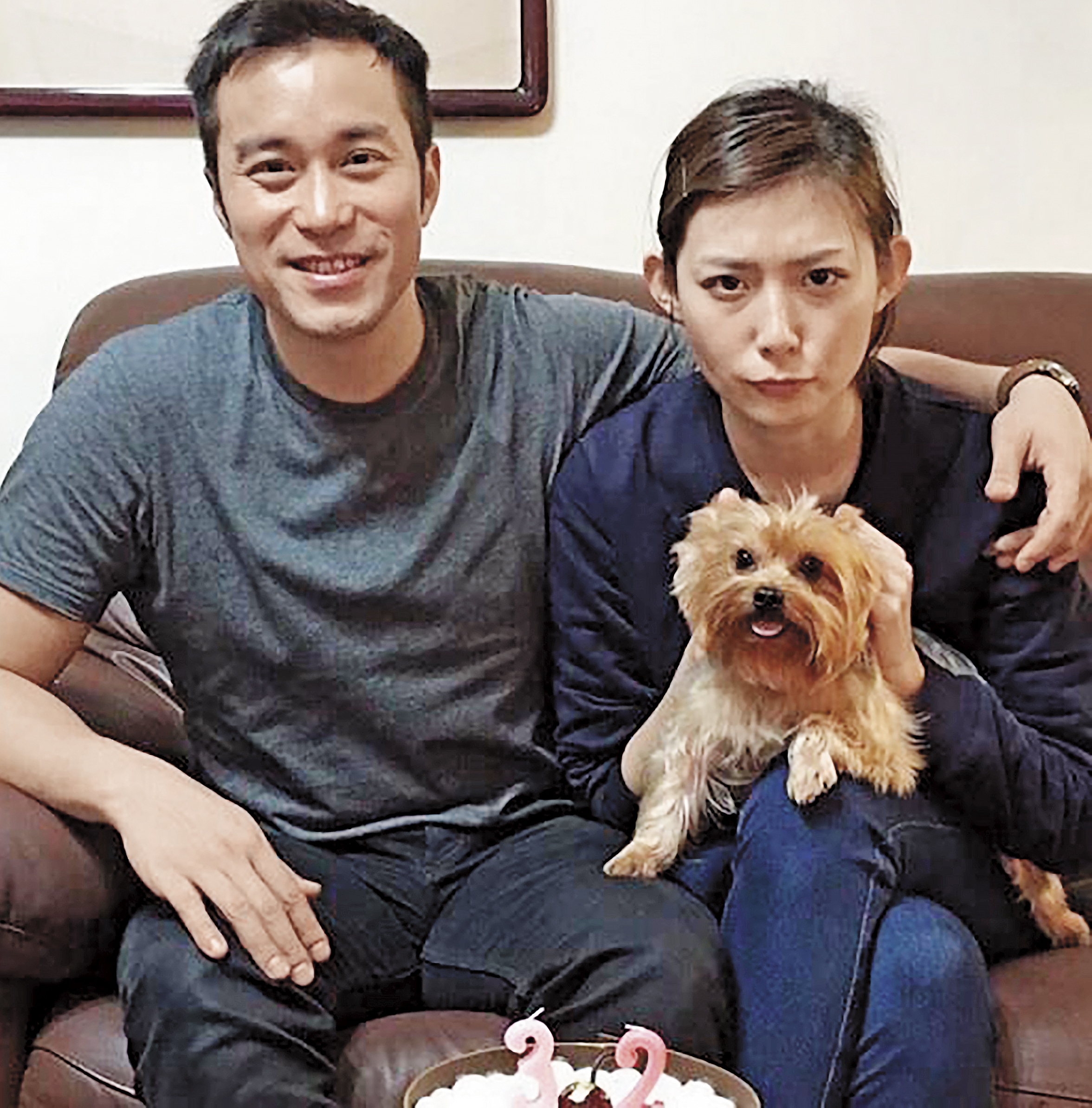 一度接近結婚的張孝全，是因為這張跟前女友Vicky的合照。因為Vicky手上有顆鑽戒，因此傳出張孝全求婚成功。