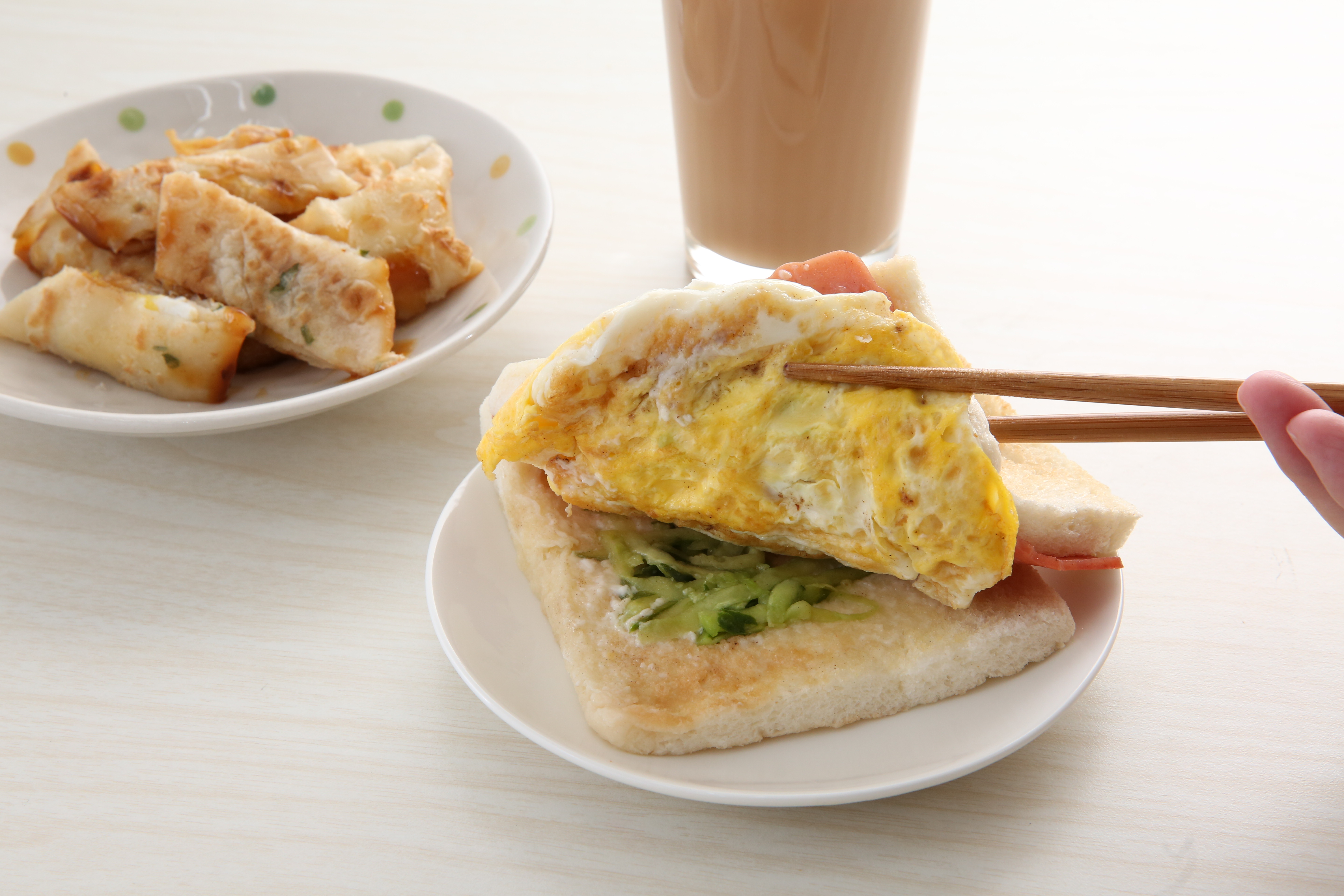 巨林美而美的原味蛋餅即使冷掉美味依舊不減，以38顆星榮登連鎖早餐店第2名。