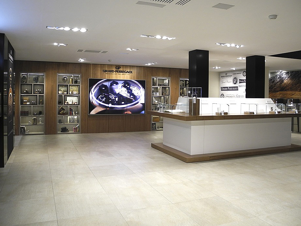 GIRARD-PERREGAUX的Basel展館。